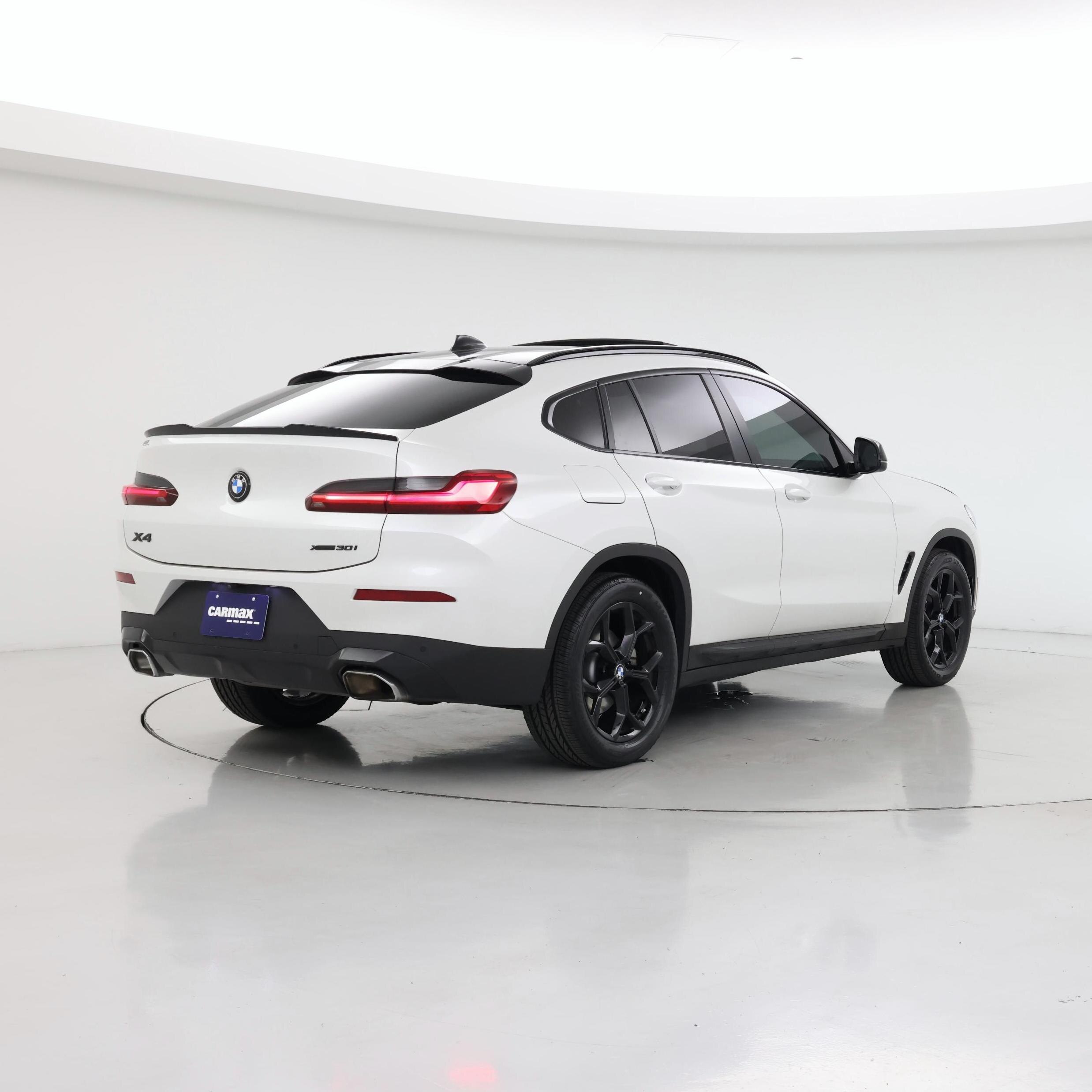Thumbnail: 2022 BMW X4 - 8