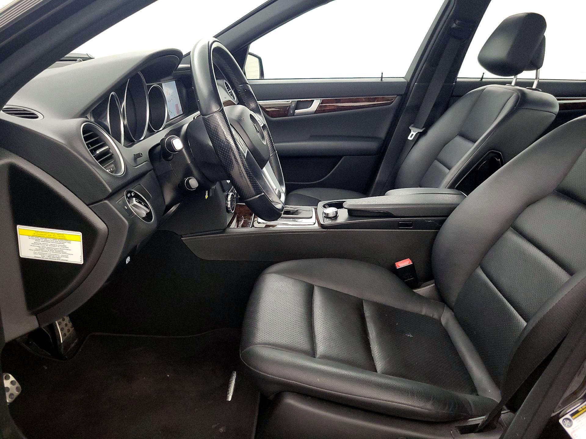 Thumbnail: 2014 Mercedes-Benz C-Class - 11