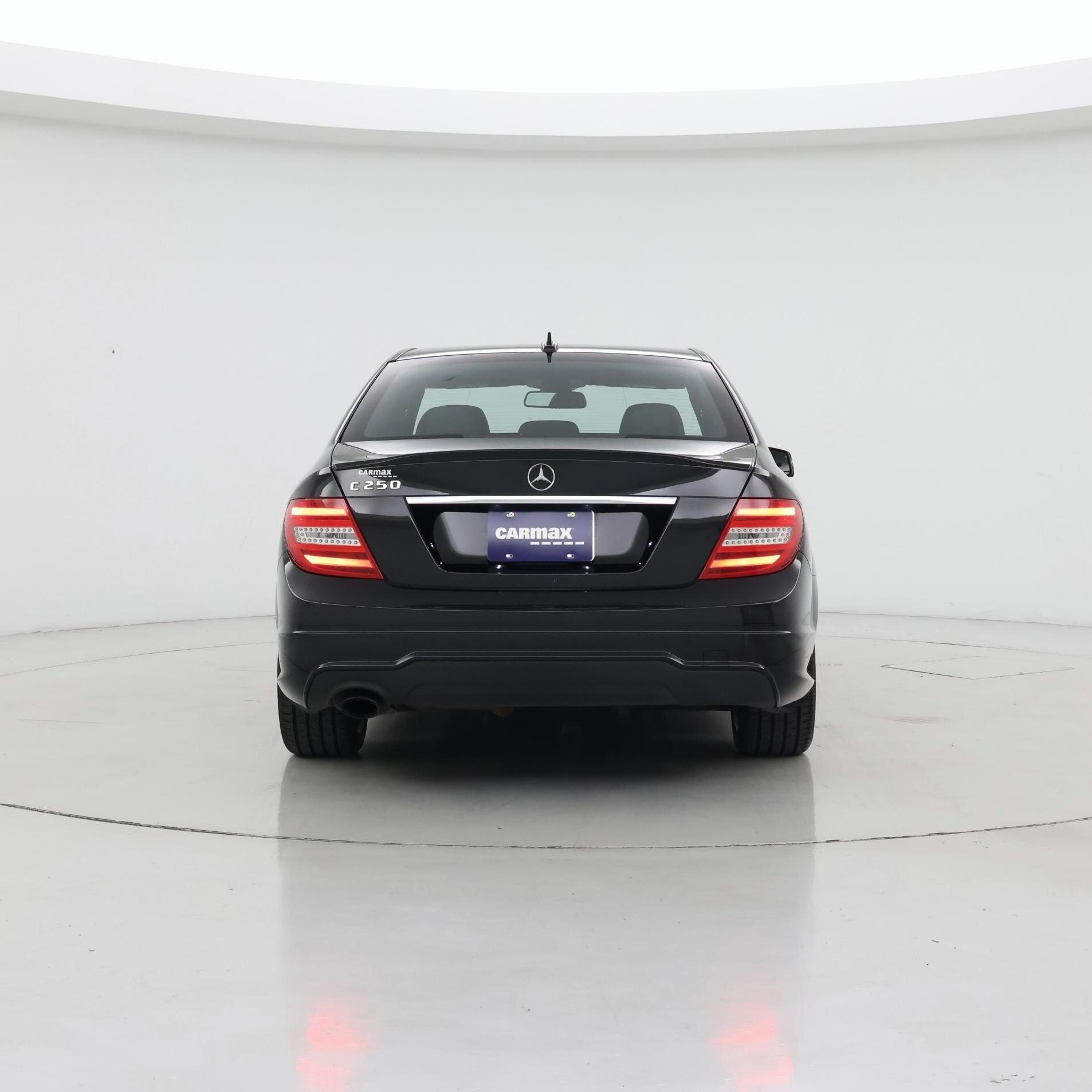 Thumbnail: 2014 Mercedes-Benz C-Class - 6