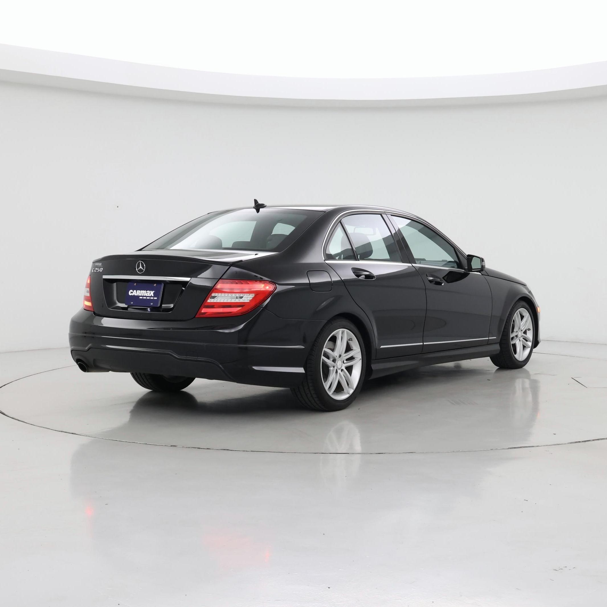 Thumbnail: 2014 Mercedes-Benz C-Class - 8