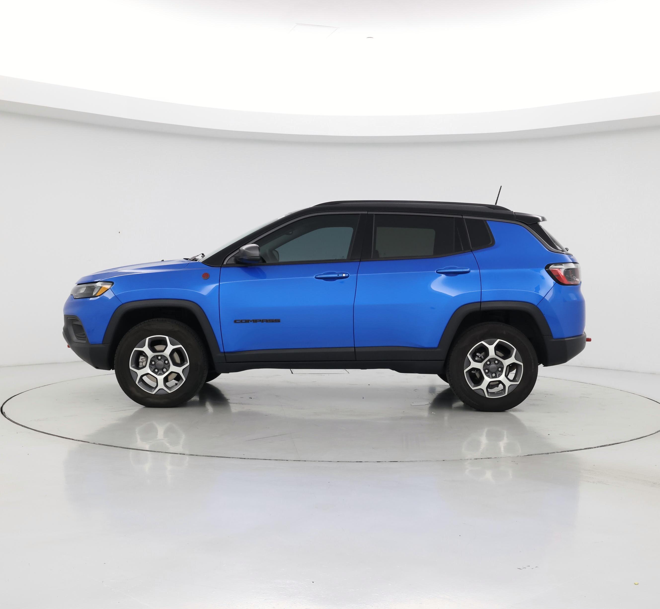 Thumbnail: 2022 Jeep Compass - 3