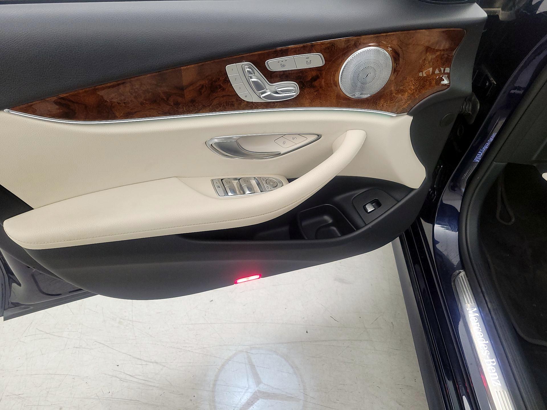 Thumbnail: 2019 Mercedes-Benz E-Class - 12