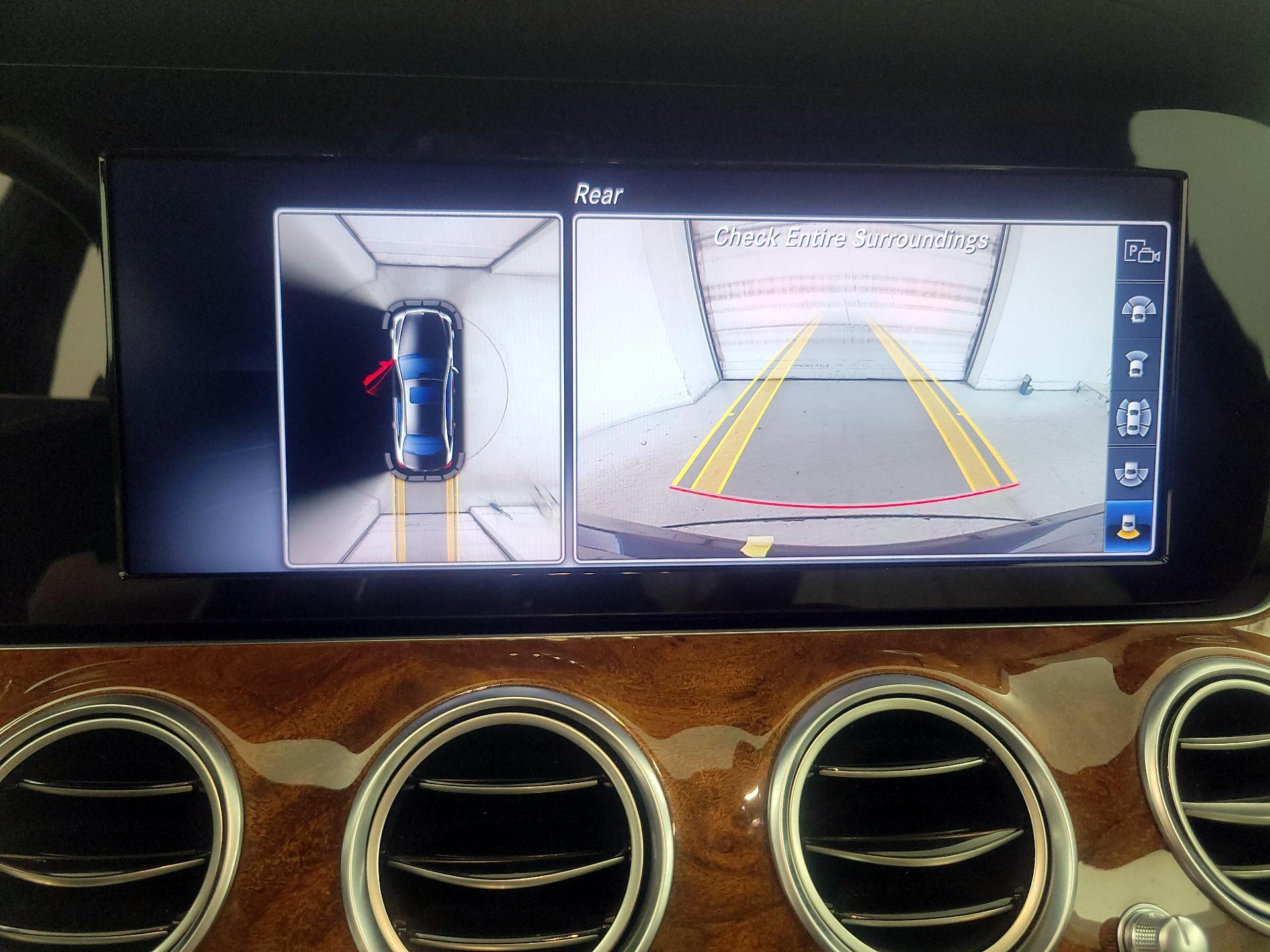 Thumbnail: 2019 Mercedes-Benz E-Class - 15