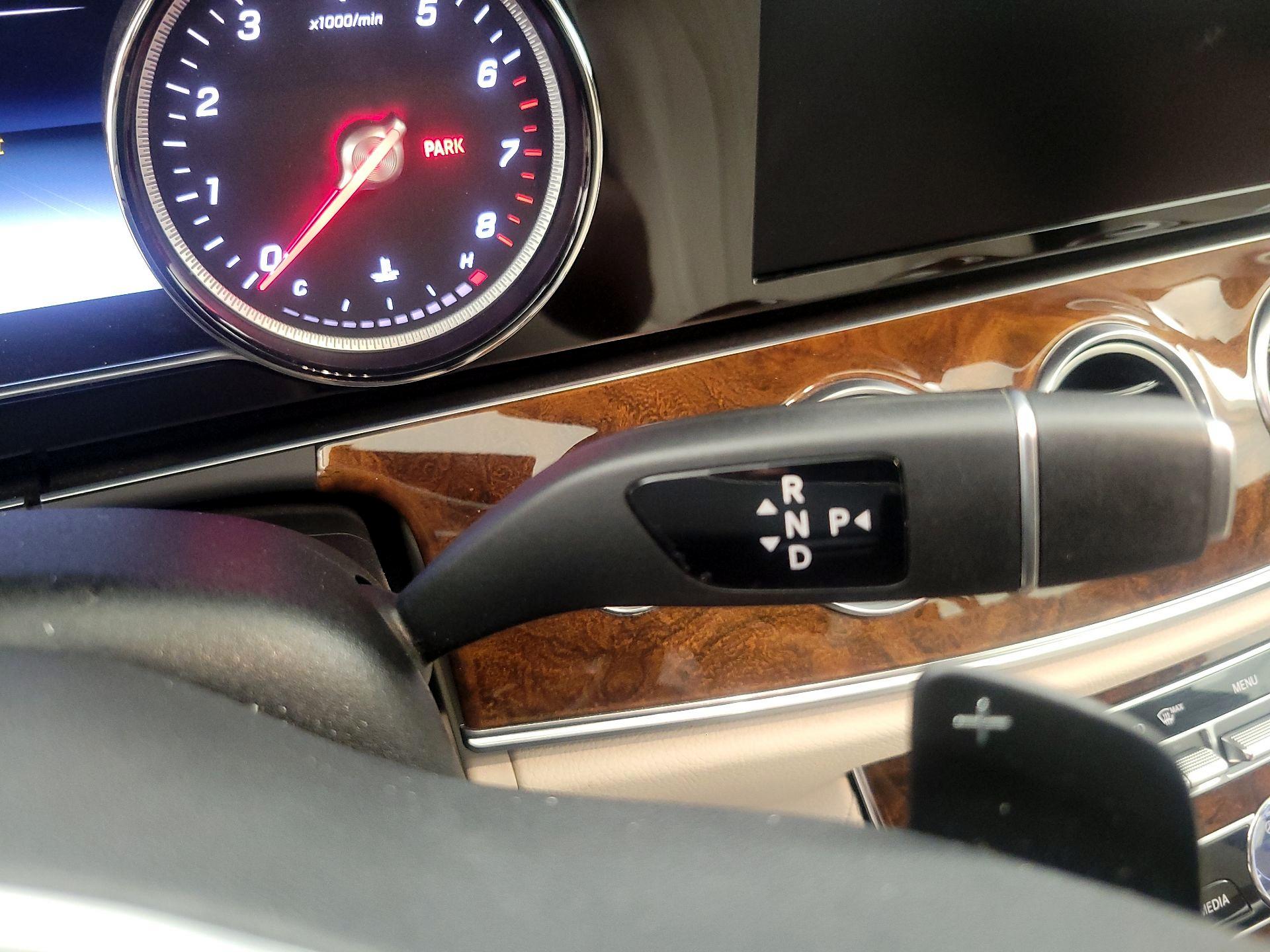 Thumbnail: 2019 Mercedes-Benz E-Class - 18