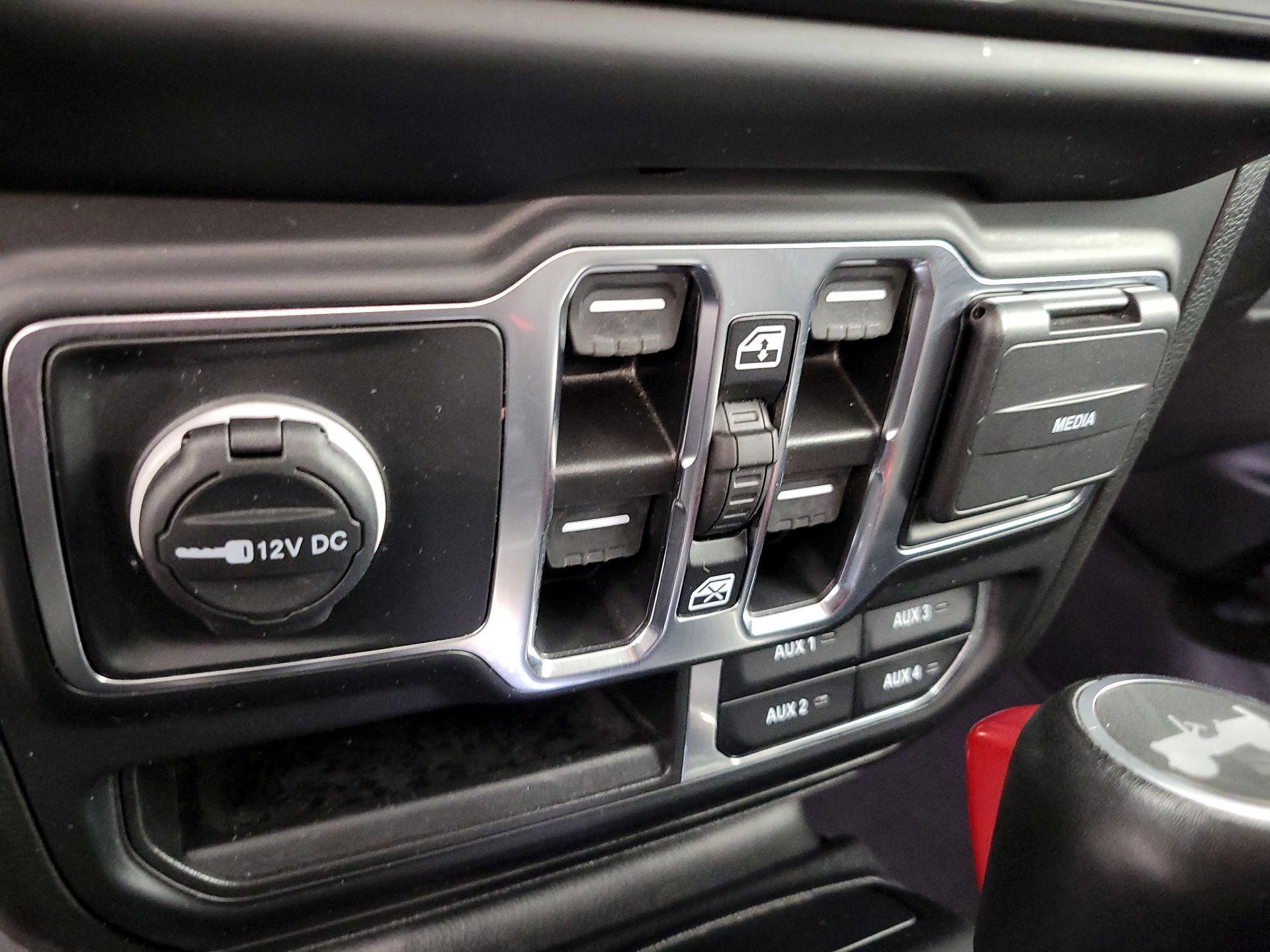 Thumbnail: 2023 Jeep Wrangler - 19