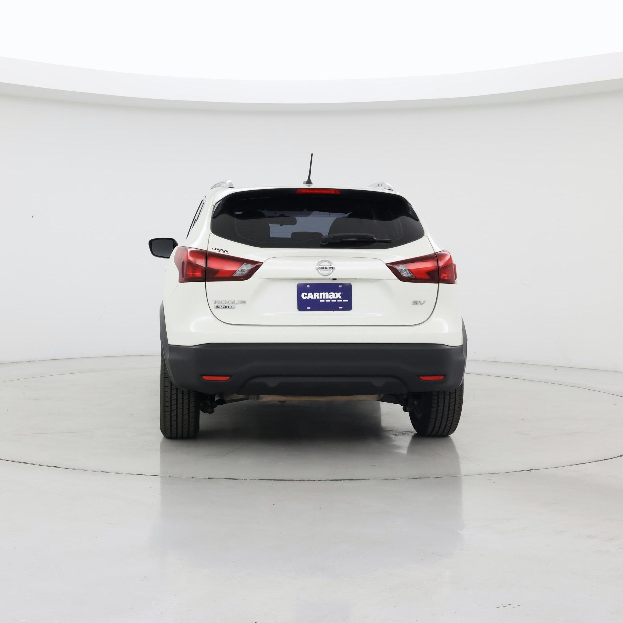 Thumbnail: 2017 Nissan Rogue Sport - 6