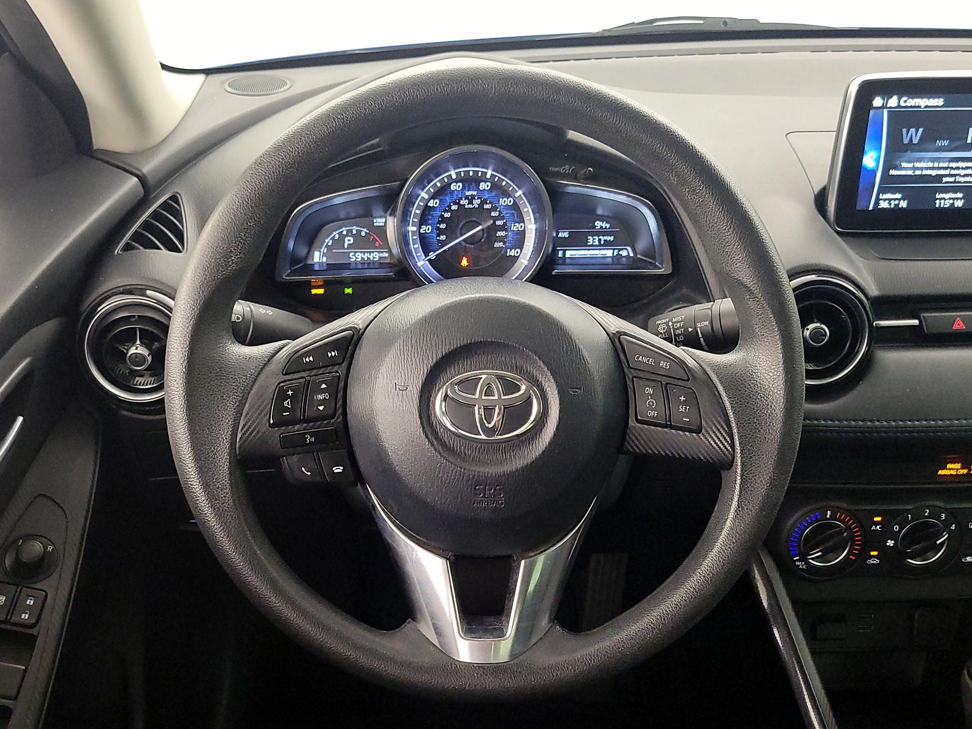 Thumbnail: 2018 Toyota Yaris iA - 10