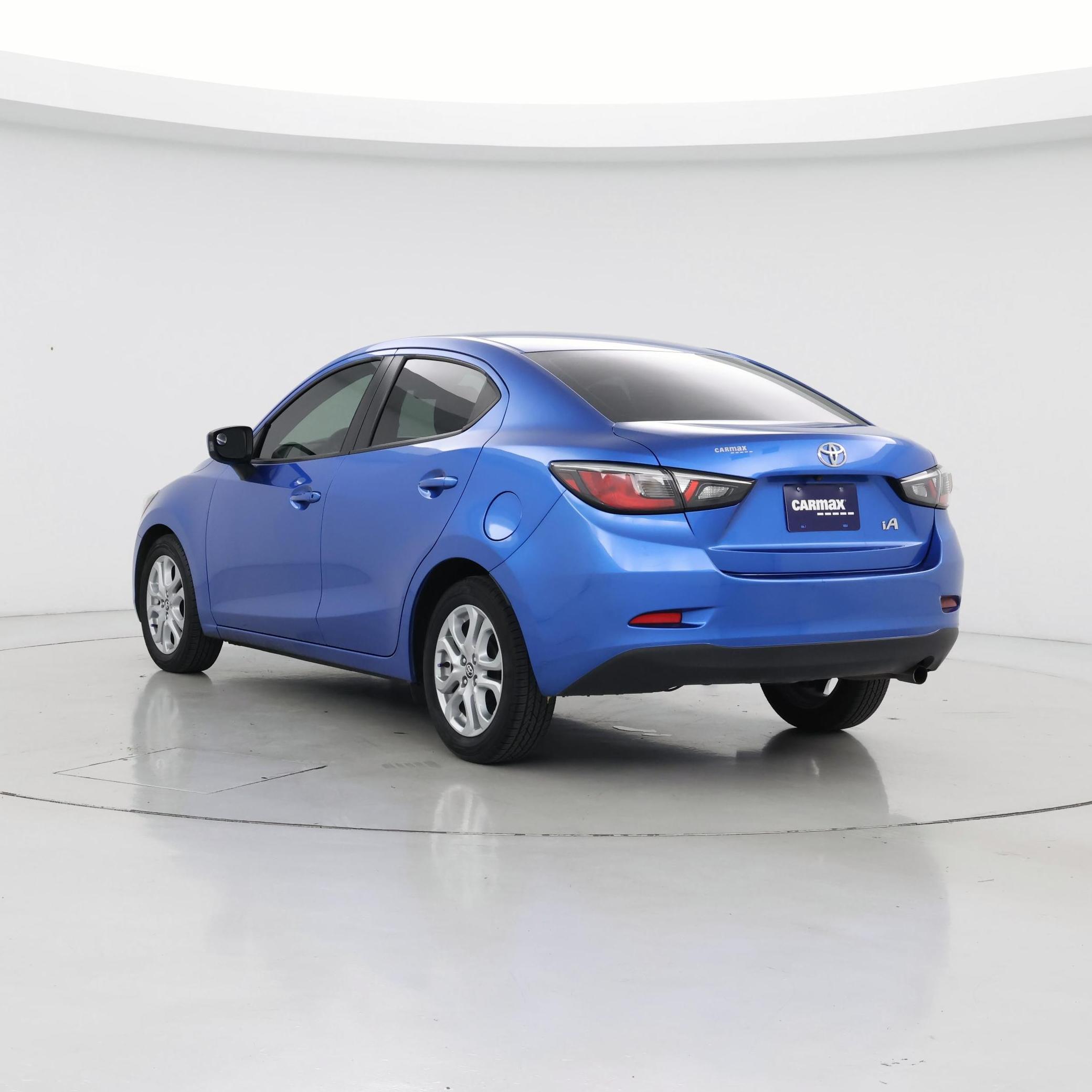 Thumbnail: 2018 Toyota Yaris iA - 2