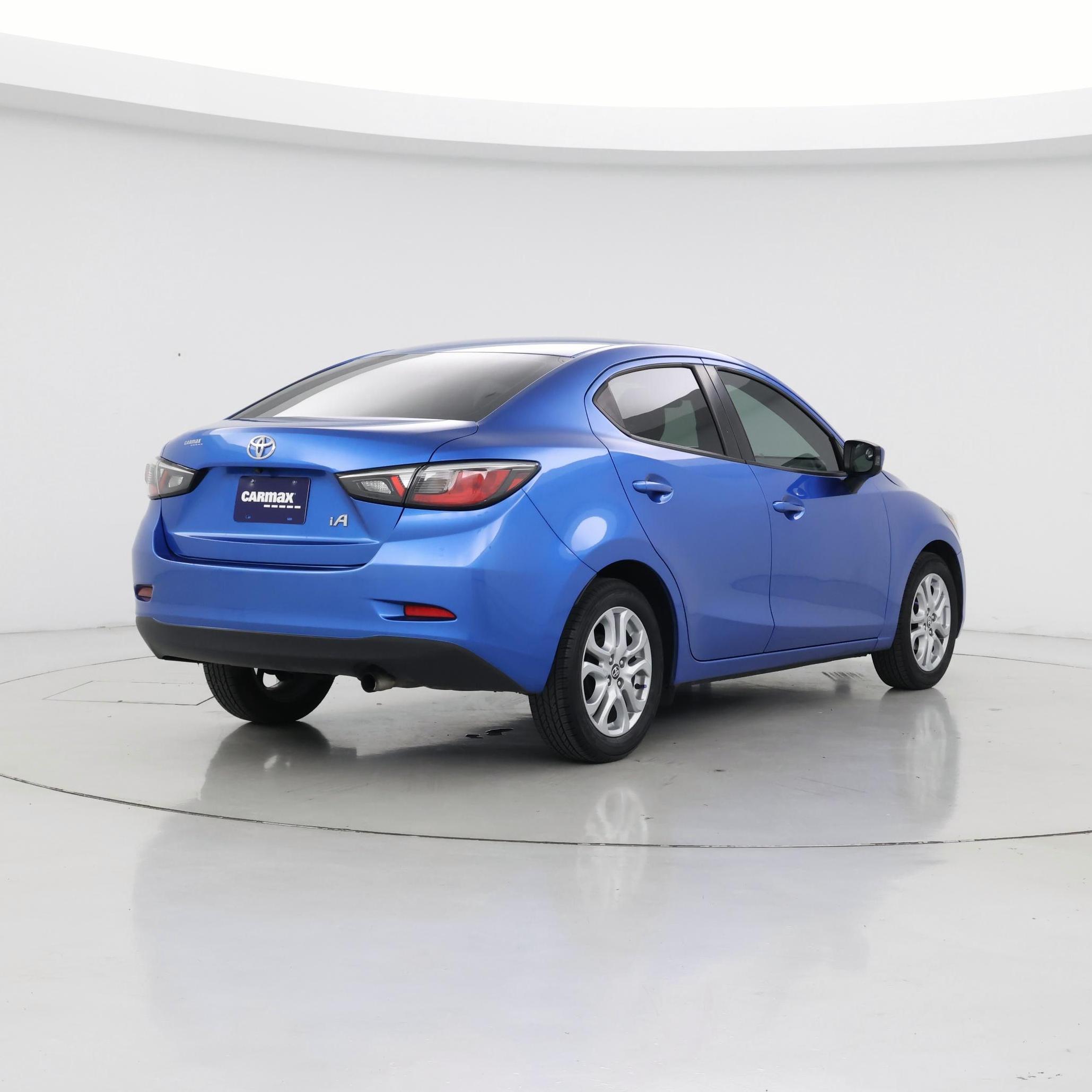 Thumbnail: 2018 Toyota Yaris iA - 8