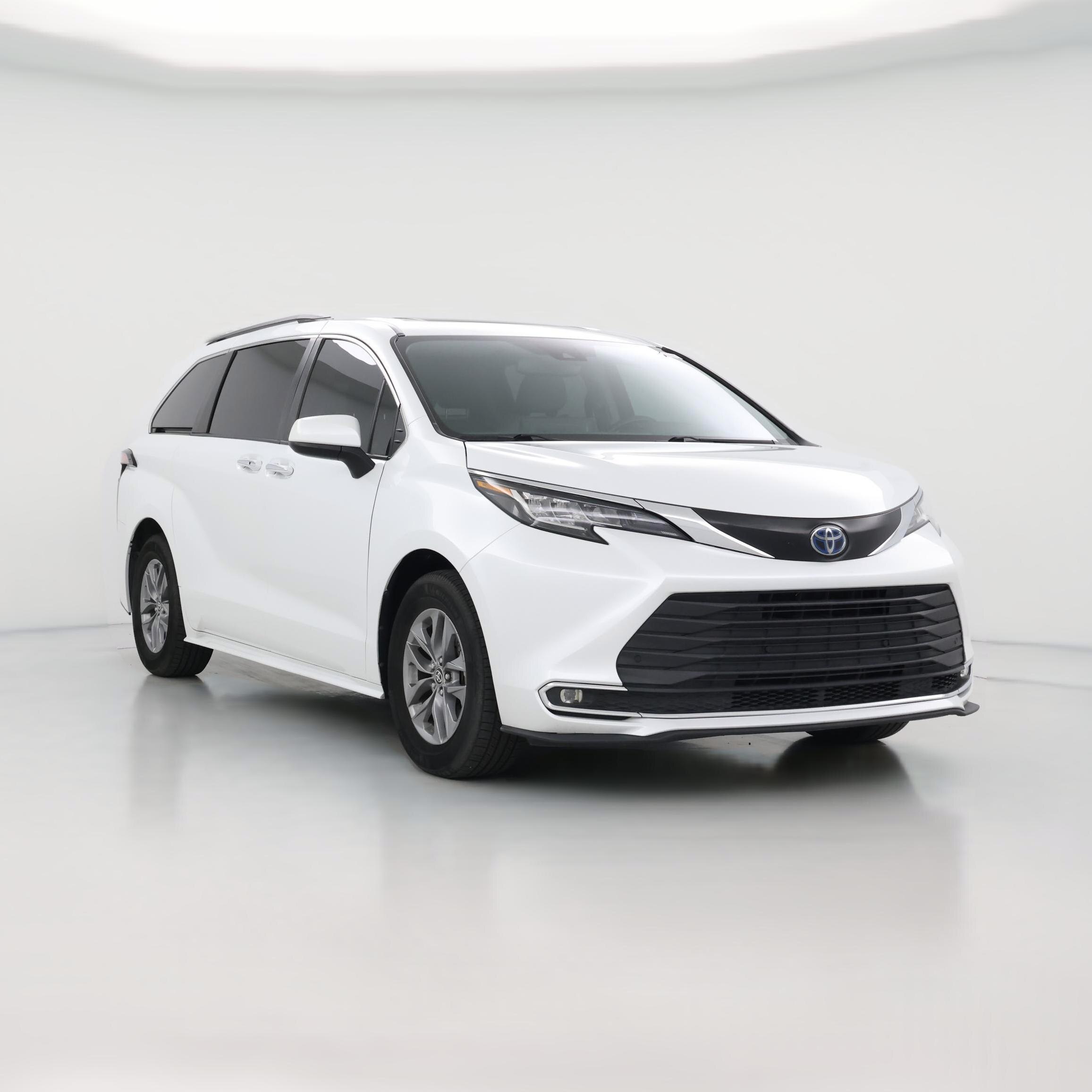 Thumbnail: 2022 Toyota Sienna - 1