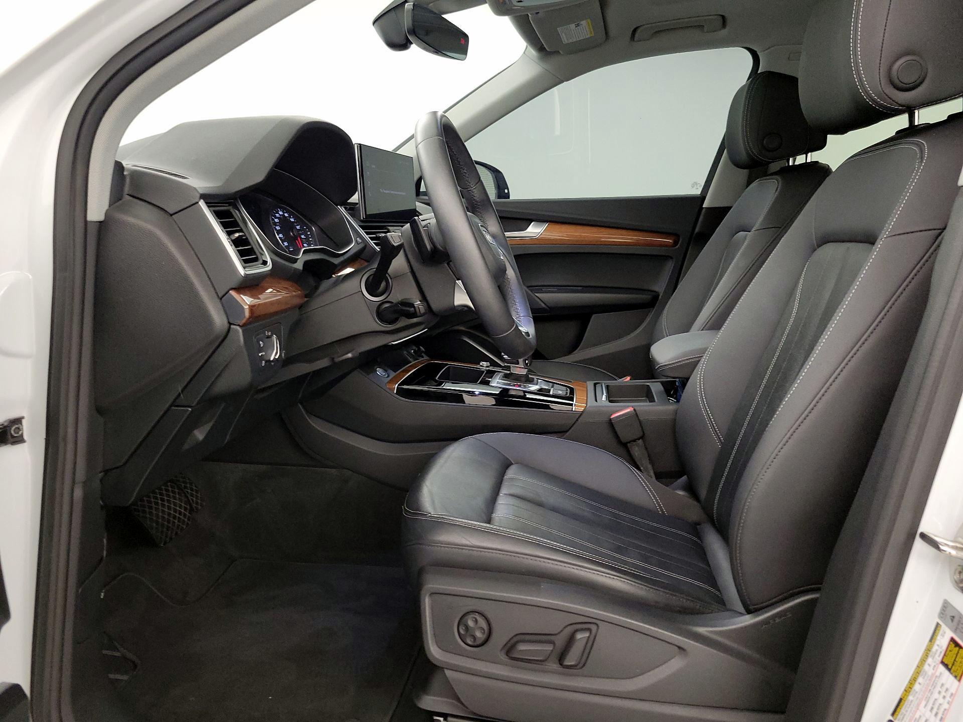 Thumbnail: 2022 Audi Q5 - 11