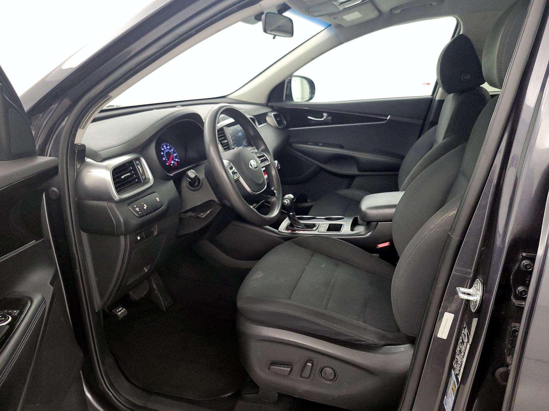 Thumbnail: 2019 Kia Sorento - 11