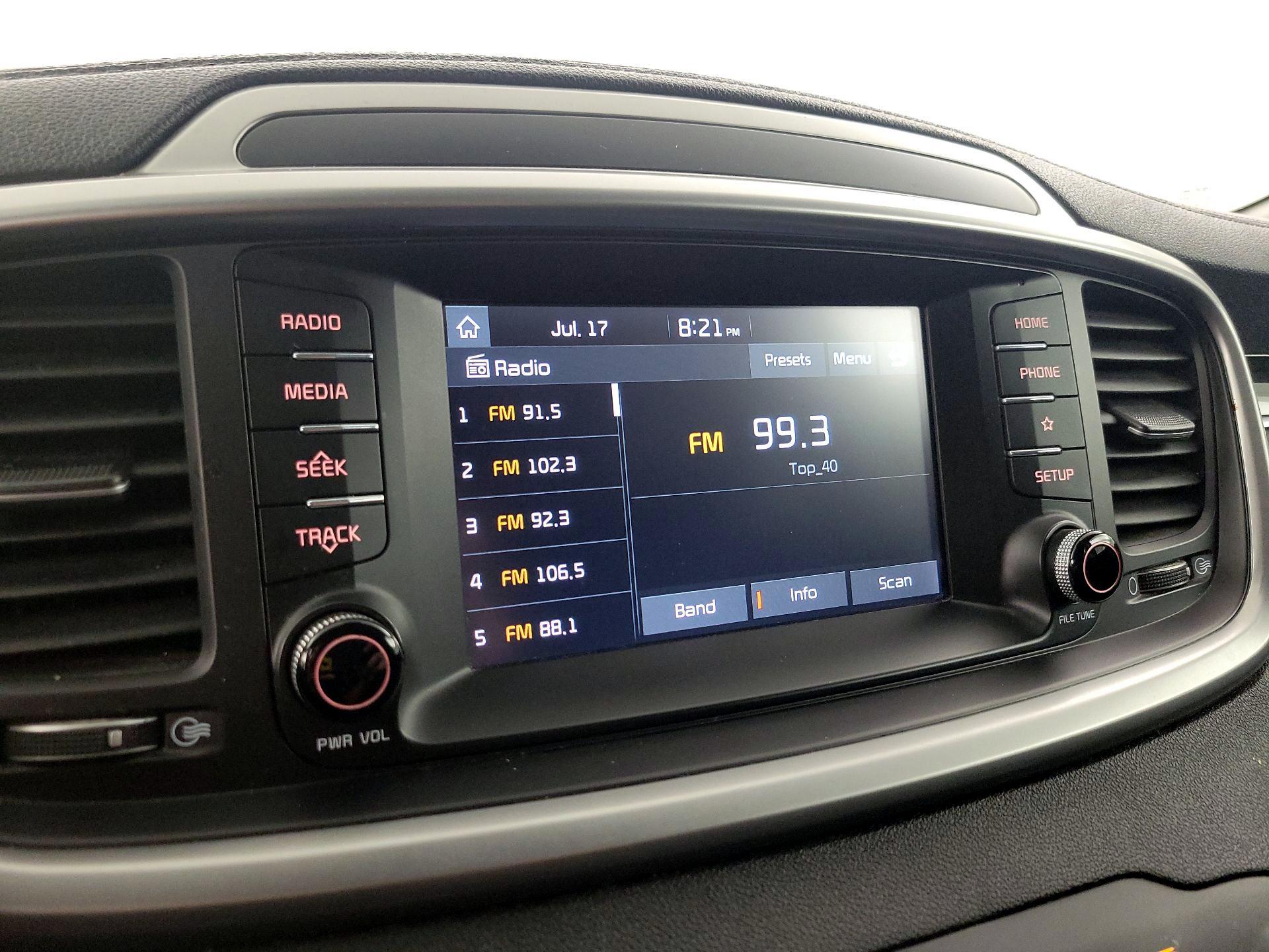 Thumbnail: 2019 Kia Sorento - 15