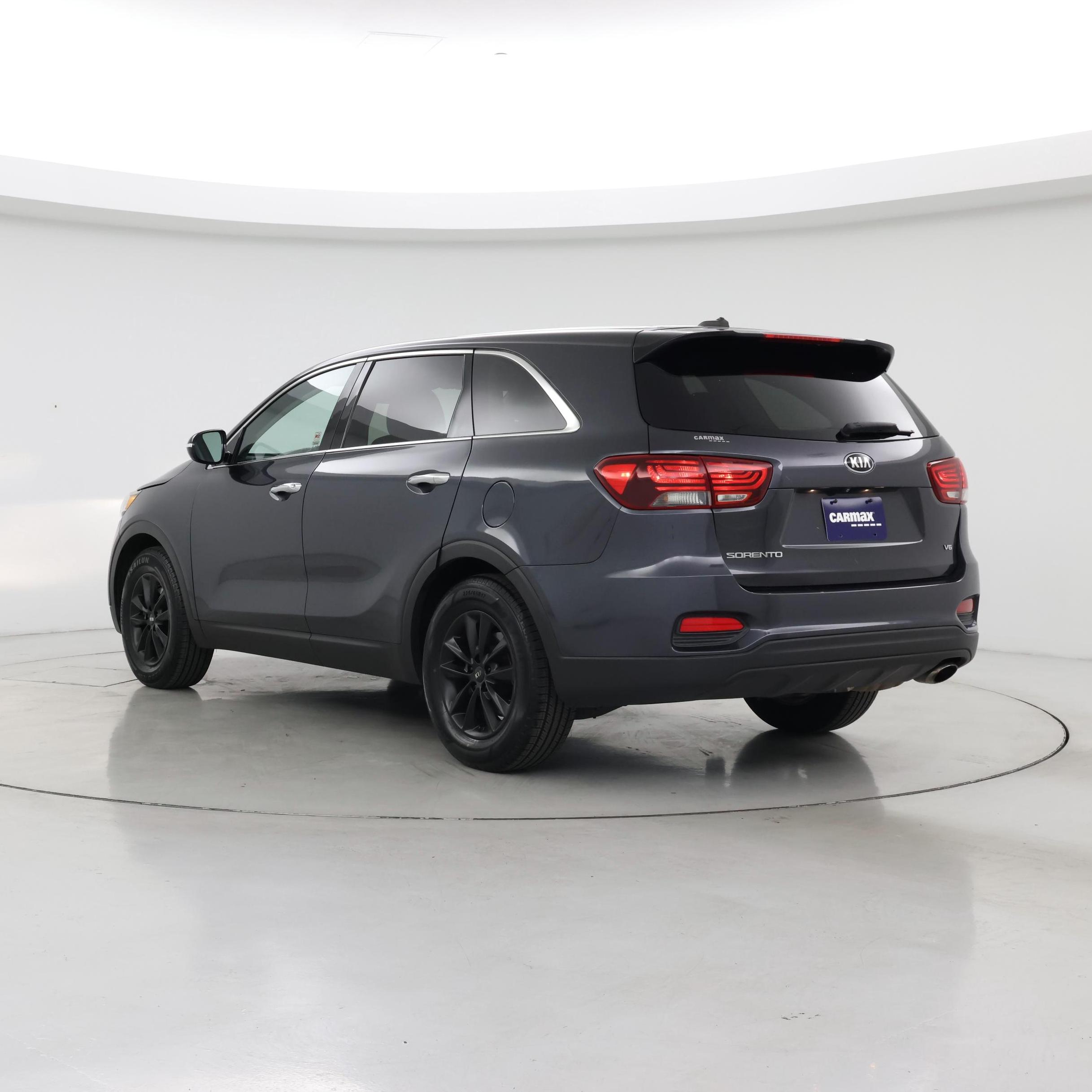 Thumbnail: 2019 Kia Sorento - 2
