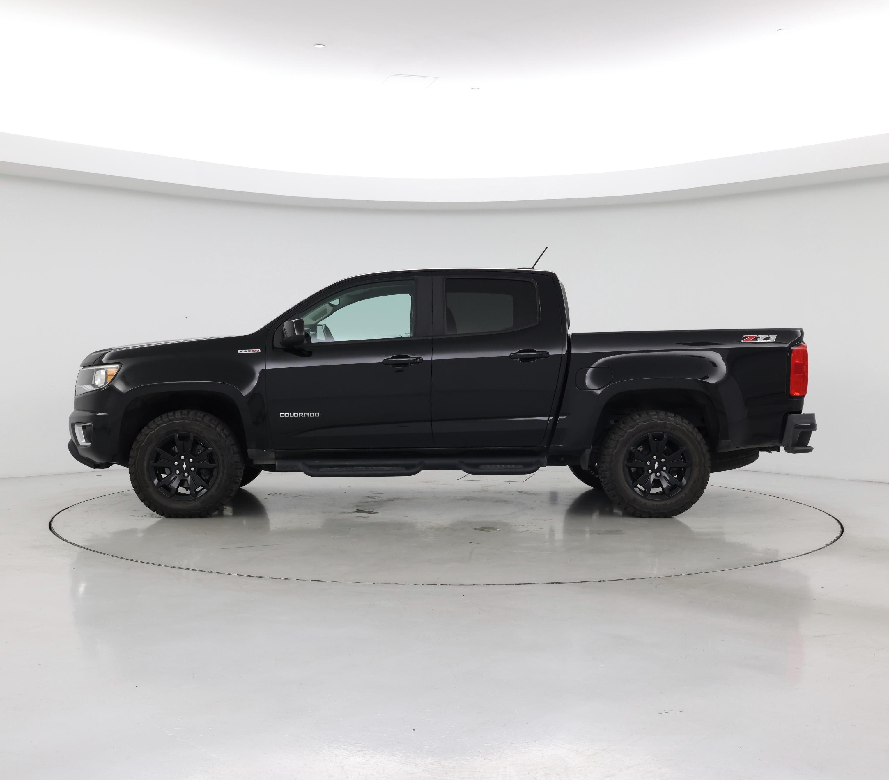 Thumbnail: 2016 Chevrolet Colorado - 3