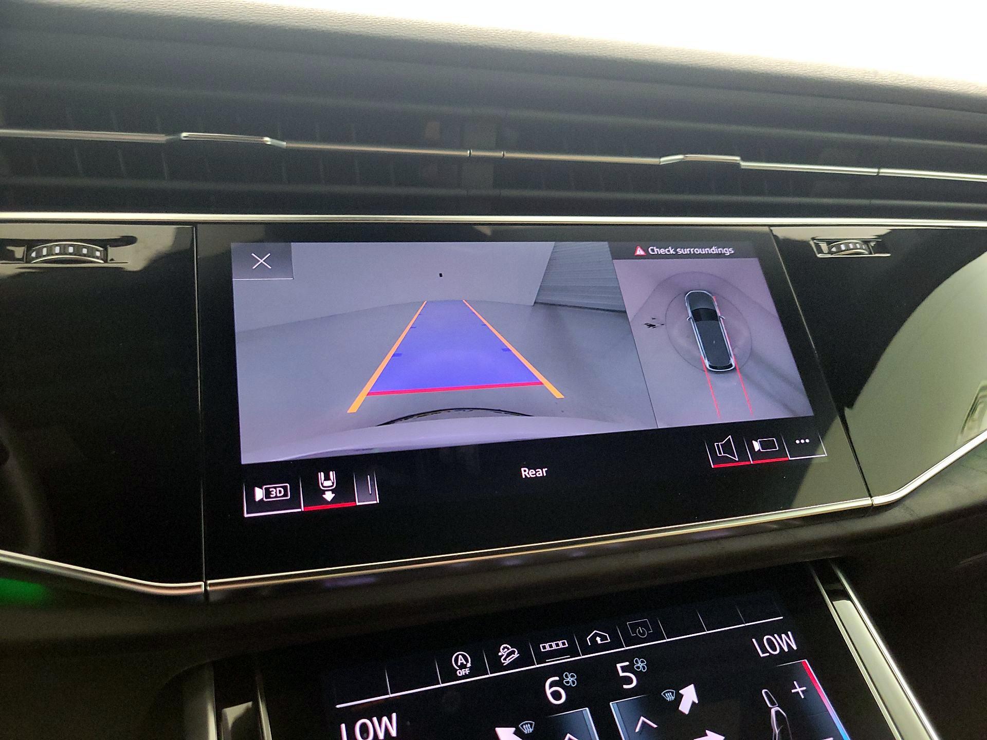 Thumbnail: 2022 Audi Q7 - 15