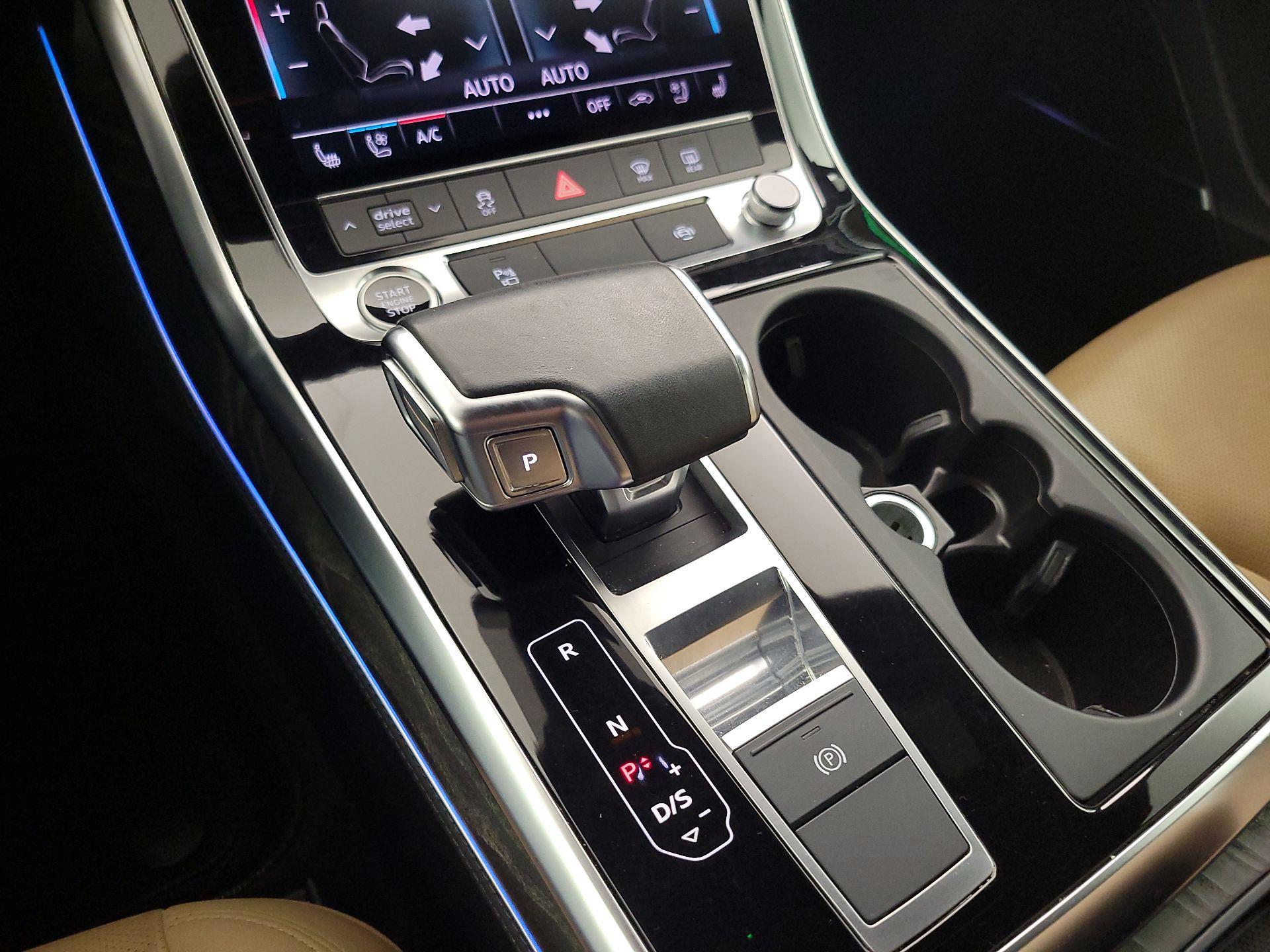 Thumbnail: 2022 Audi Q7 - 18