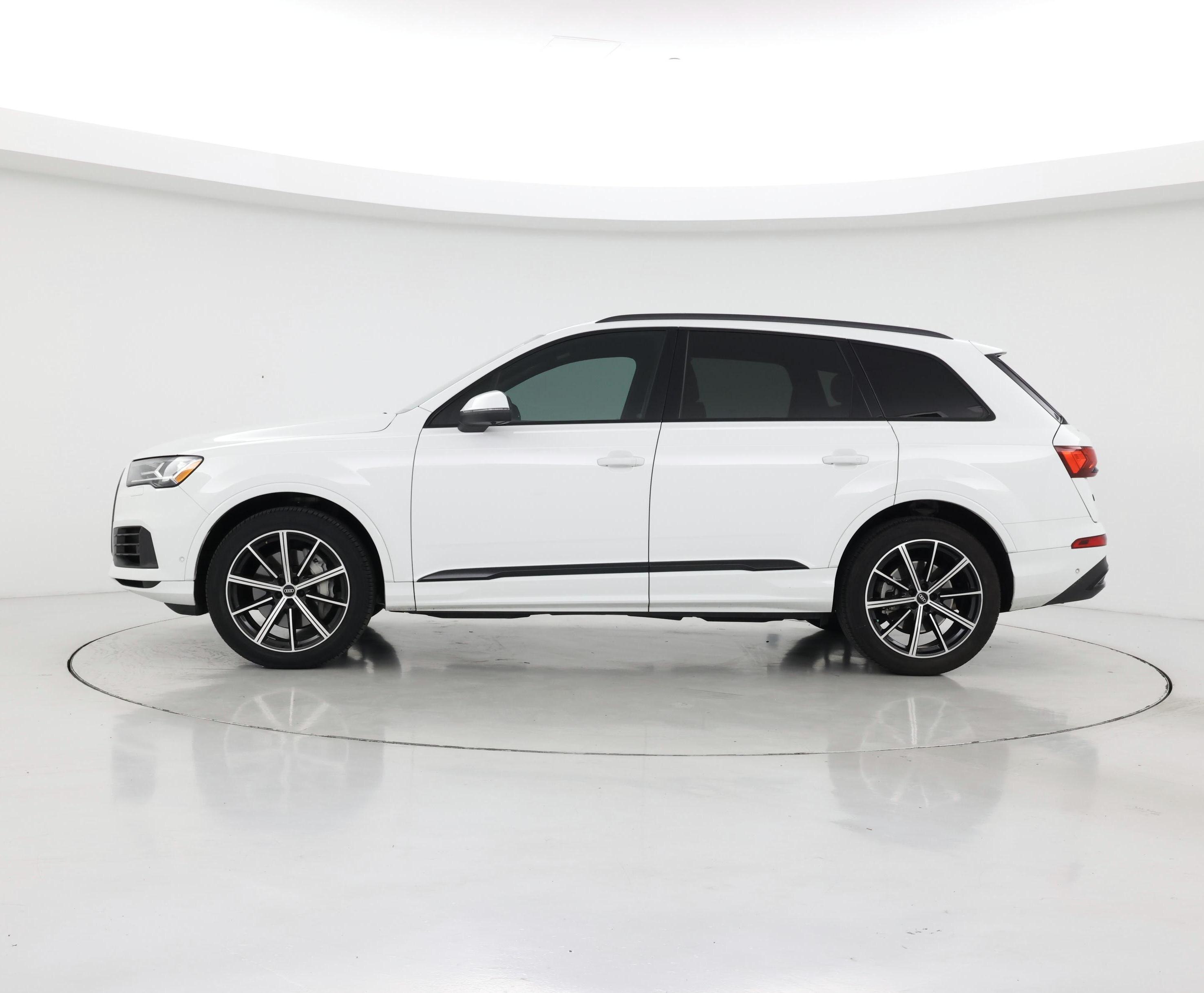 Thumbnail: 2022 Audi Q7 - 3