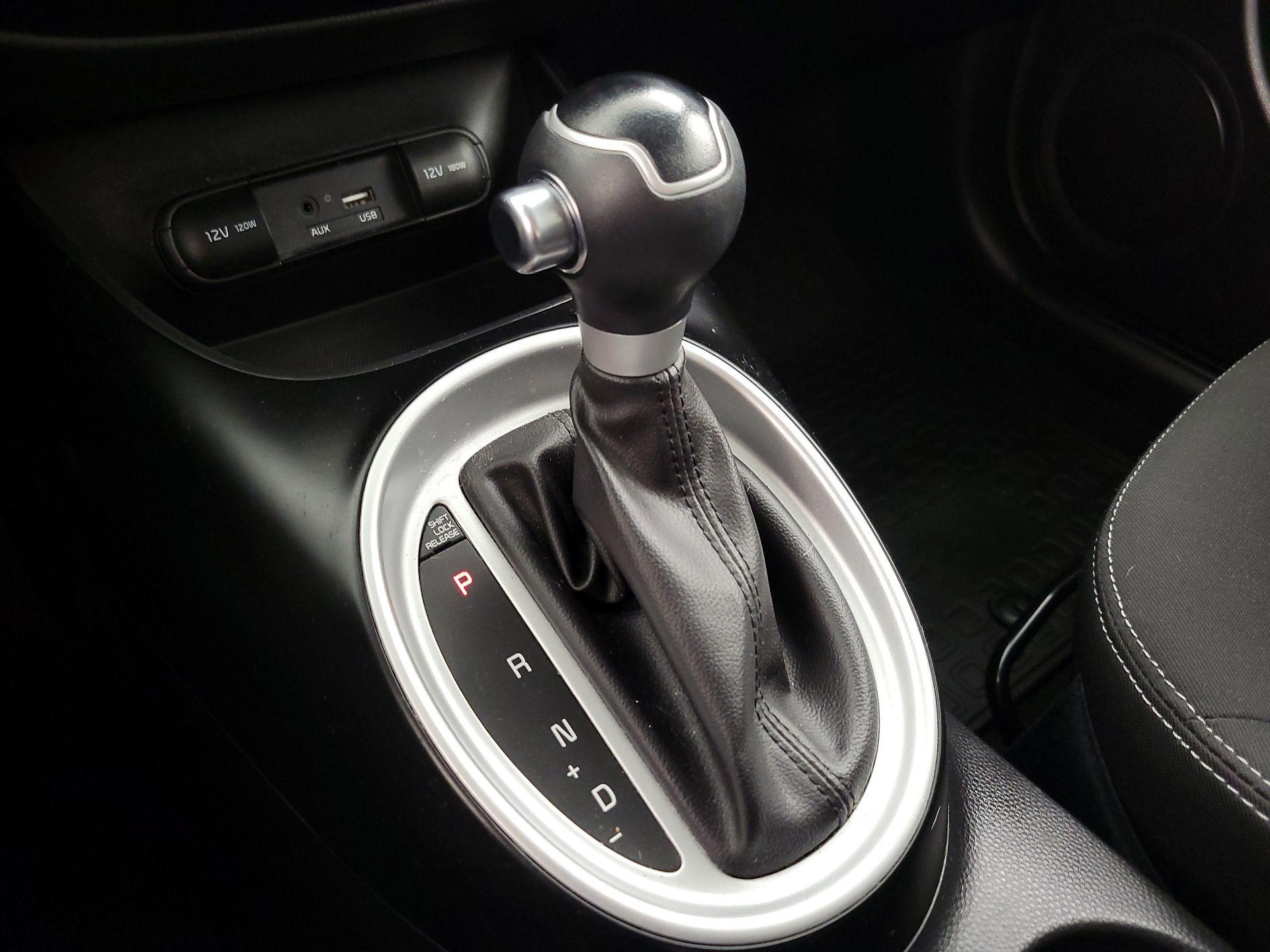 Thumbnail: 2018 Kia Soul - 16