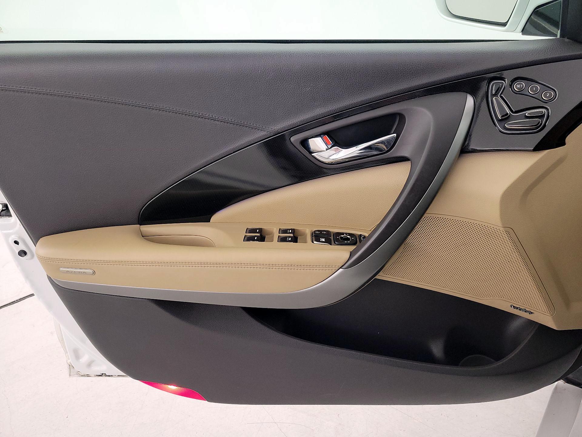 Thumbnail: 2014 Hyundai Azera - 12