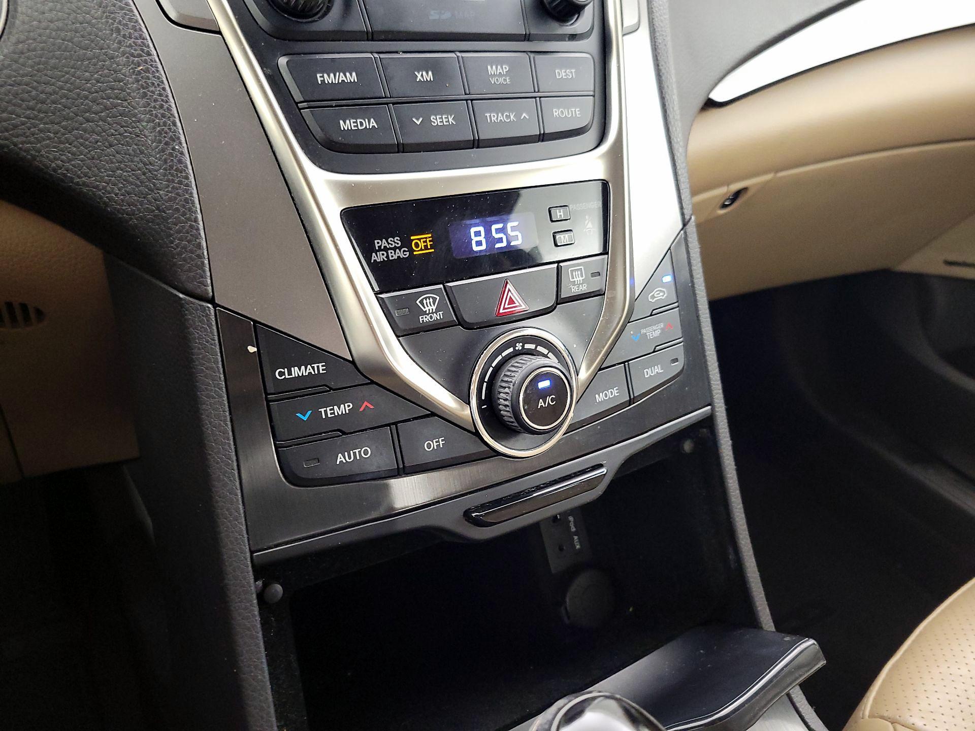Thumbnail: 2014 Hyundai Azera - 17