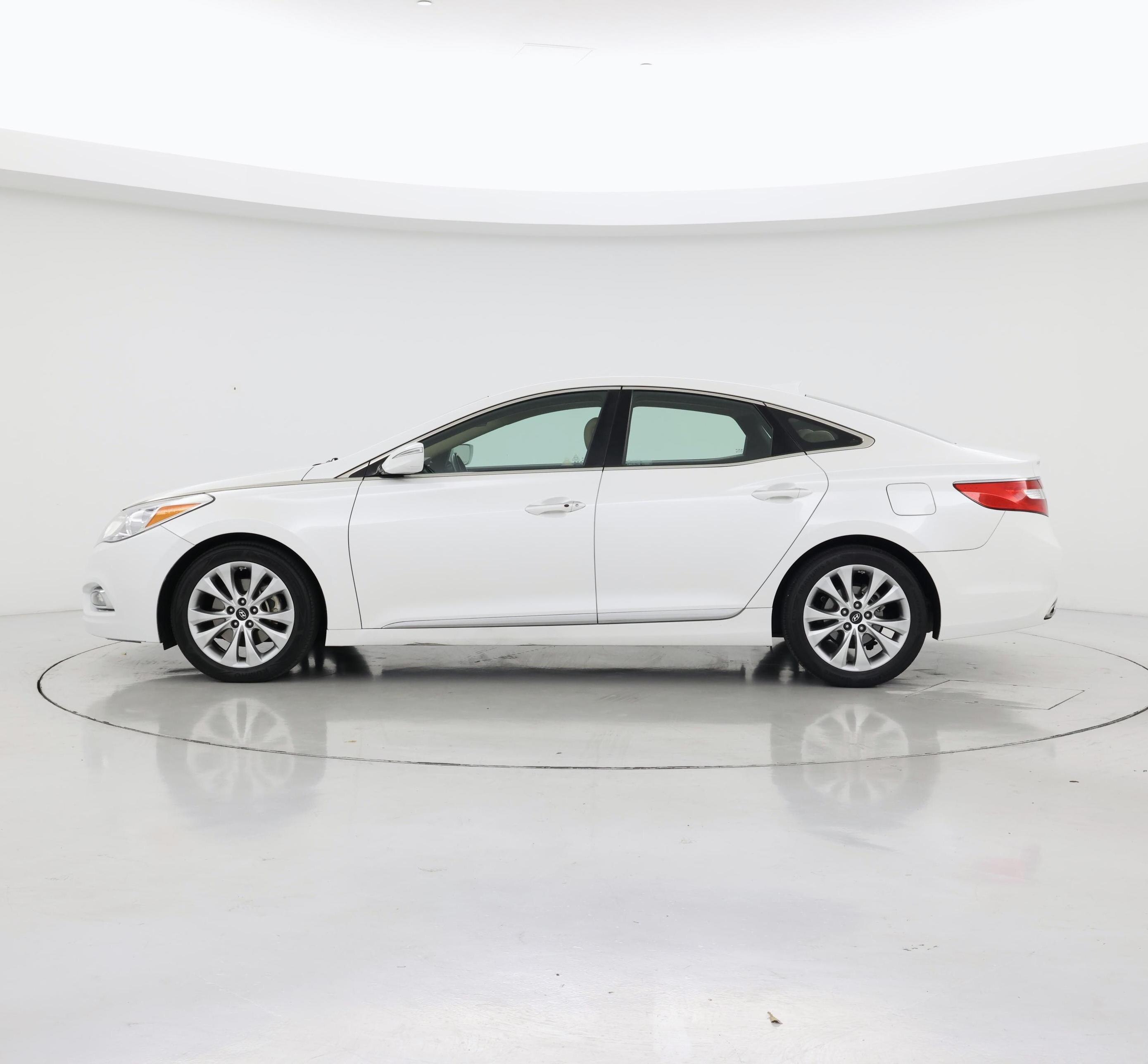 Thumbnail: 2014 Hyundai Azera - 3