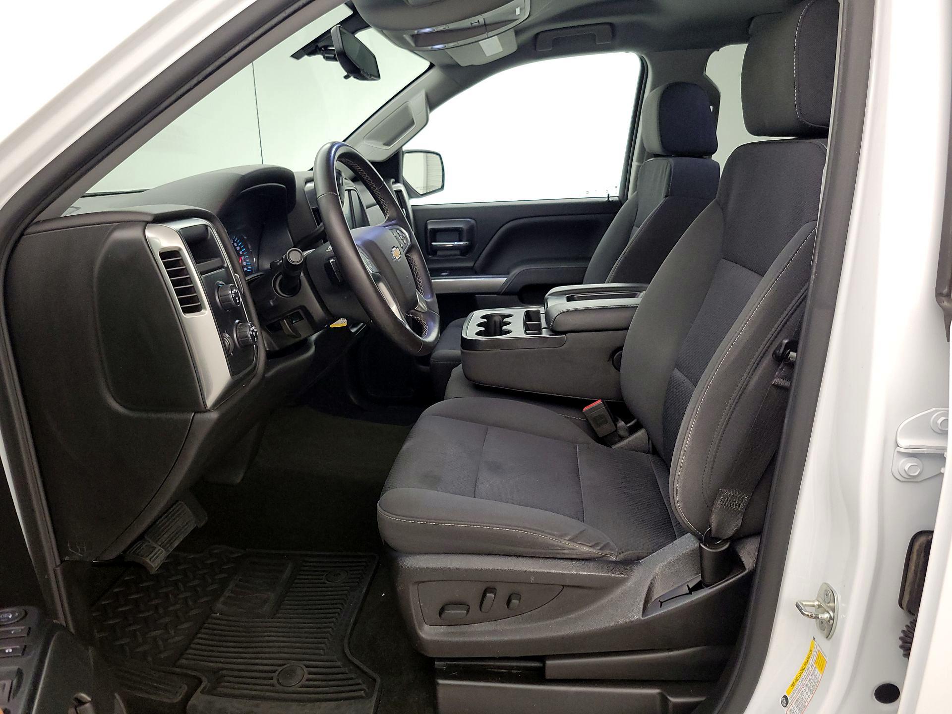 Thumbnail: 2018 Chevrolet Silverado 1500 - 11