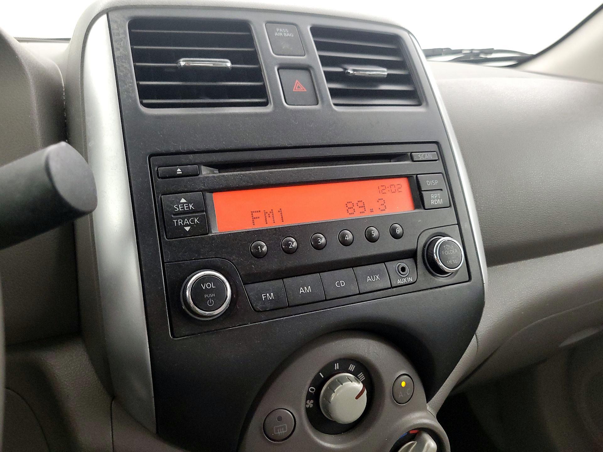 Thumbnail: 2014 Nissan Versa - 14