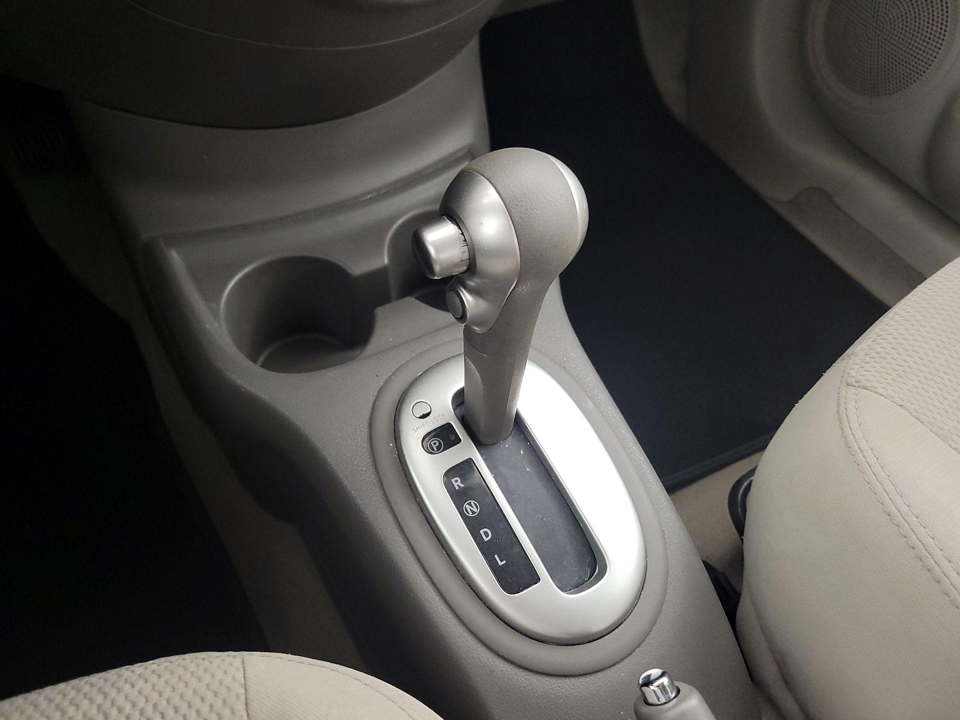 Thumbnail: 2014 Nissan Versa - 16