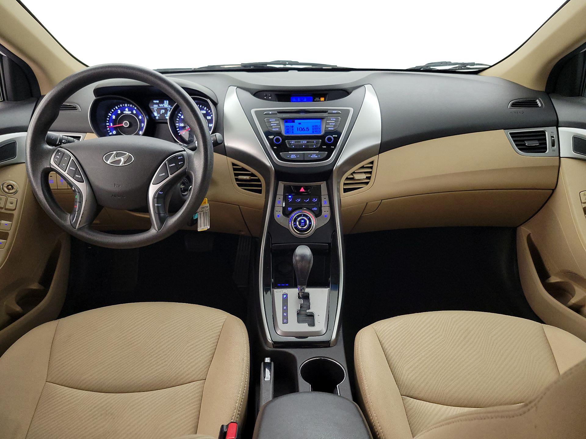 Thumbnail: 2013 Hyundai Elantra - 9