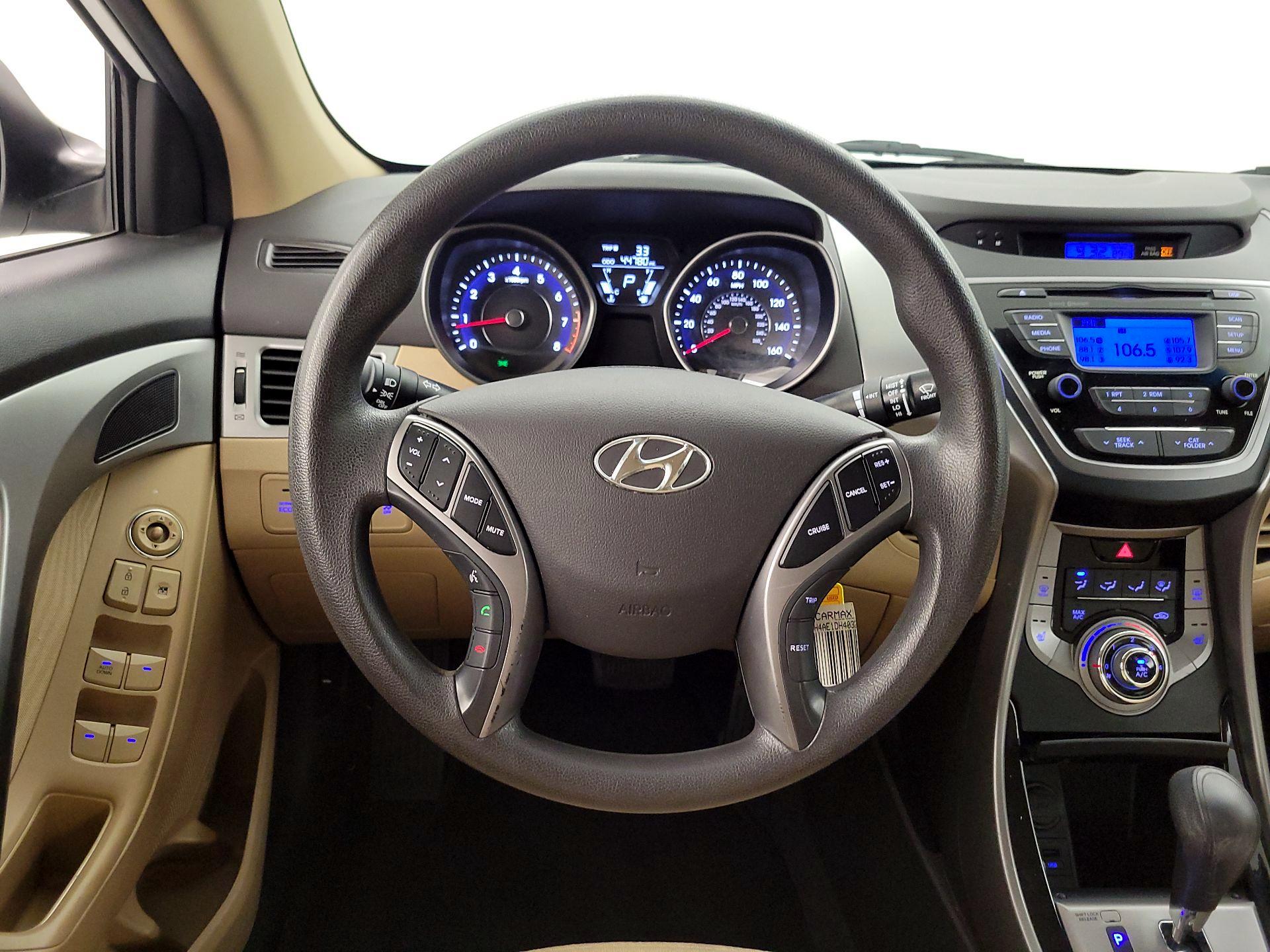 Thumbnail: 2013 Hyundai Elantra - 10