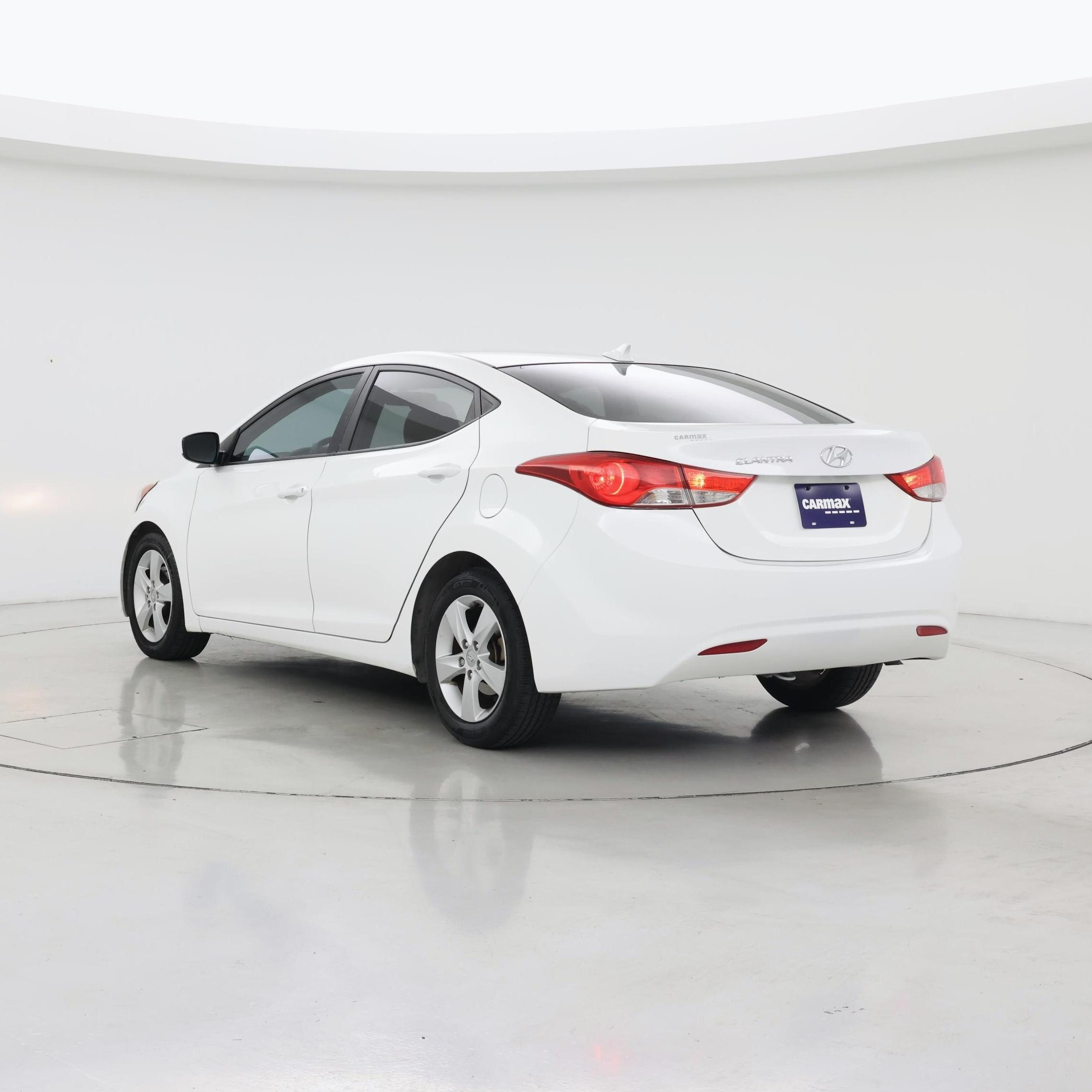 Thumbnail: 2013 Hyundai Elantra - 2