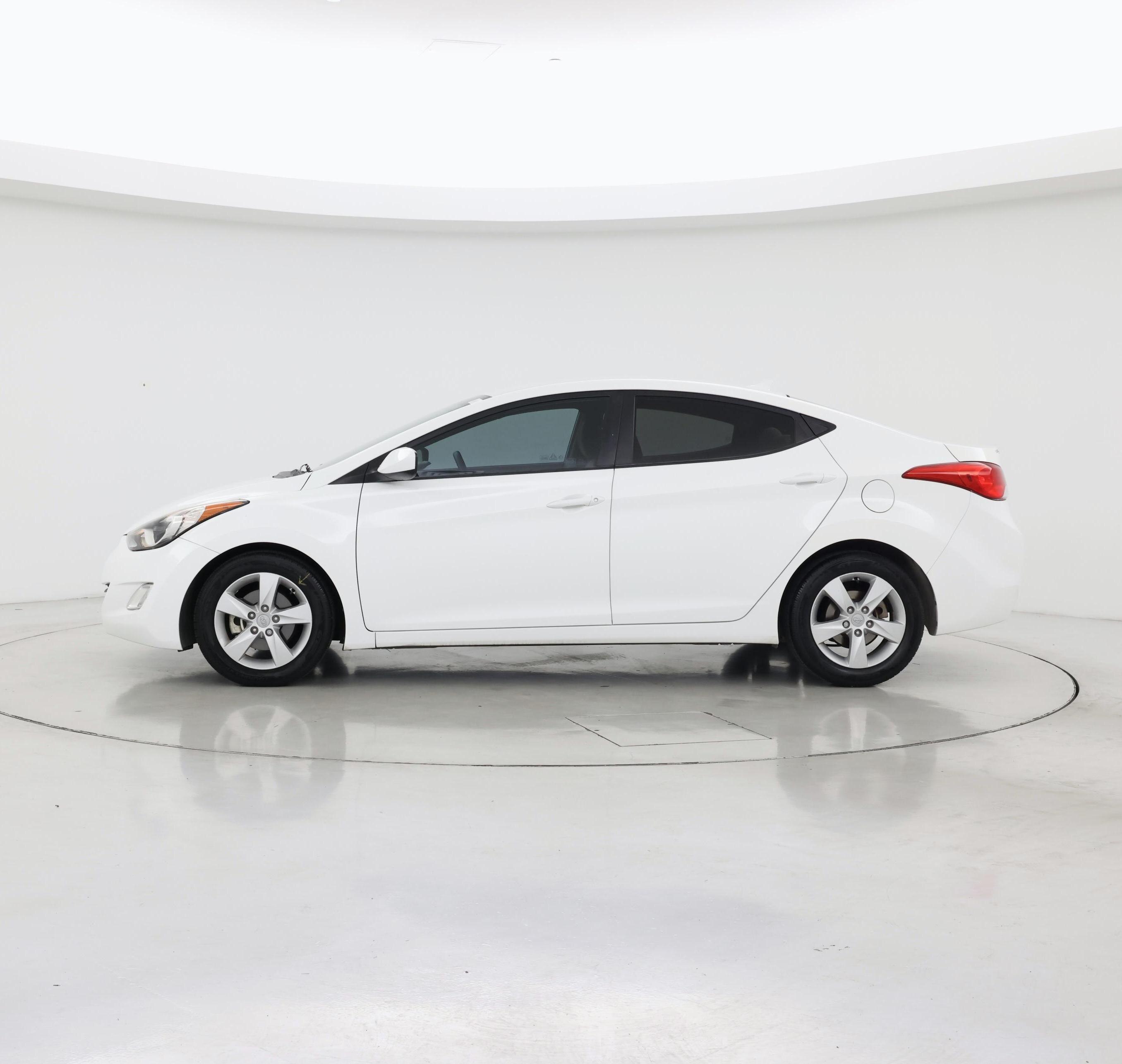 Thumbnail: 2013 Hyundai Elantra - 3