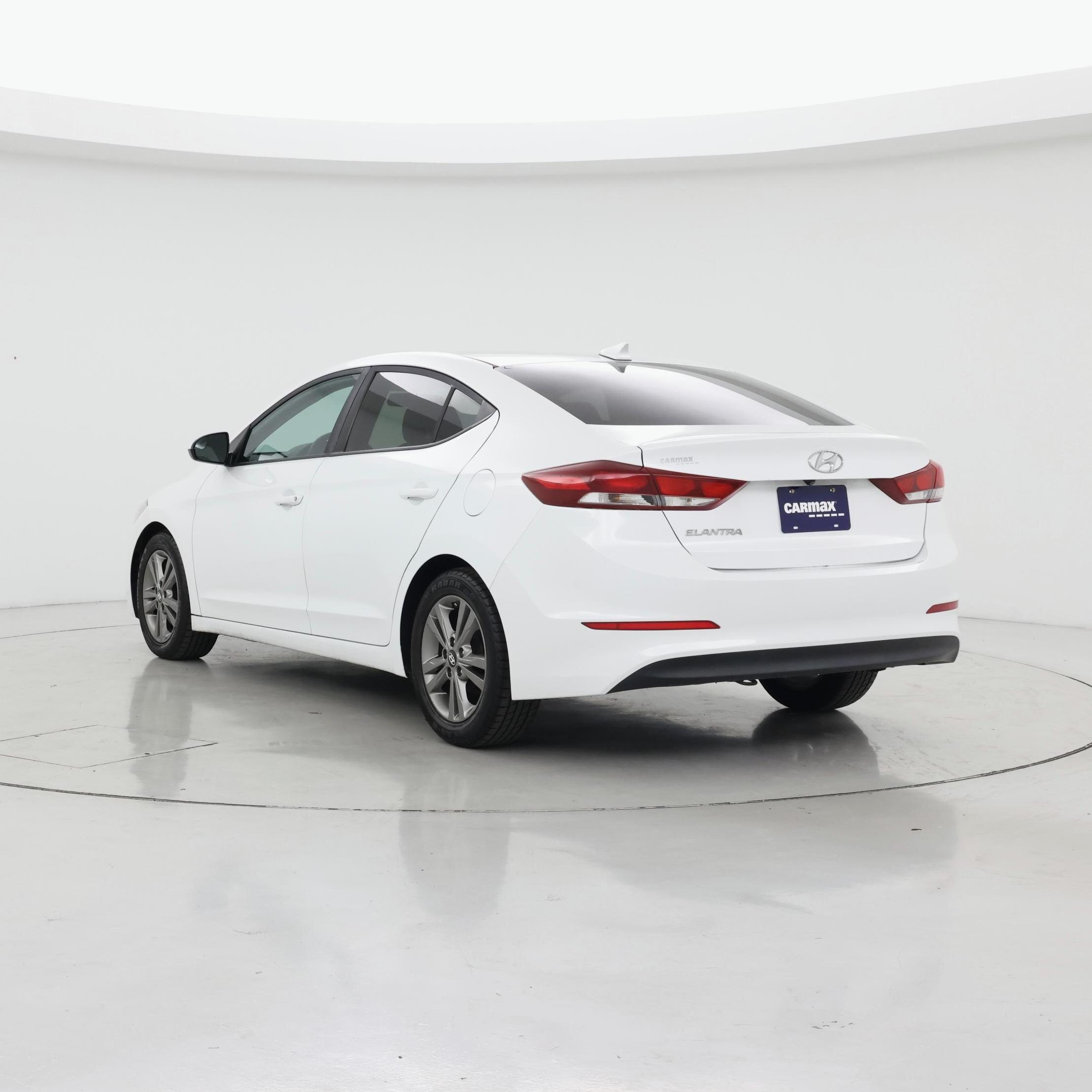 Thumbnail: 2017 Hyundai Elantra - 2