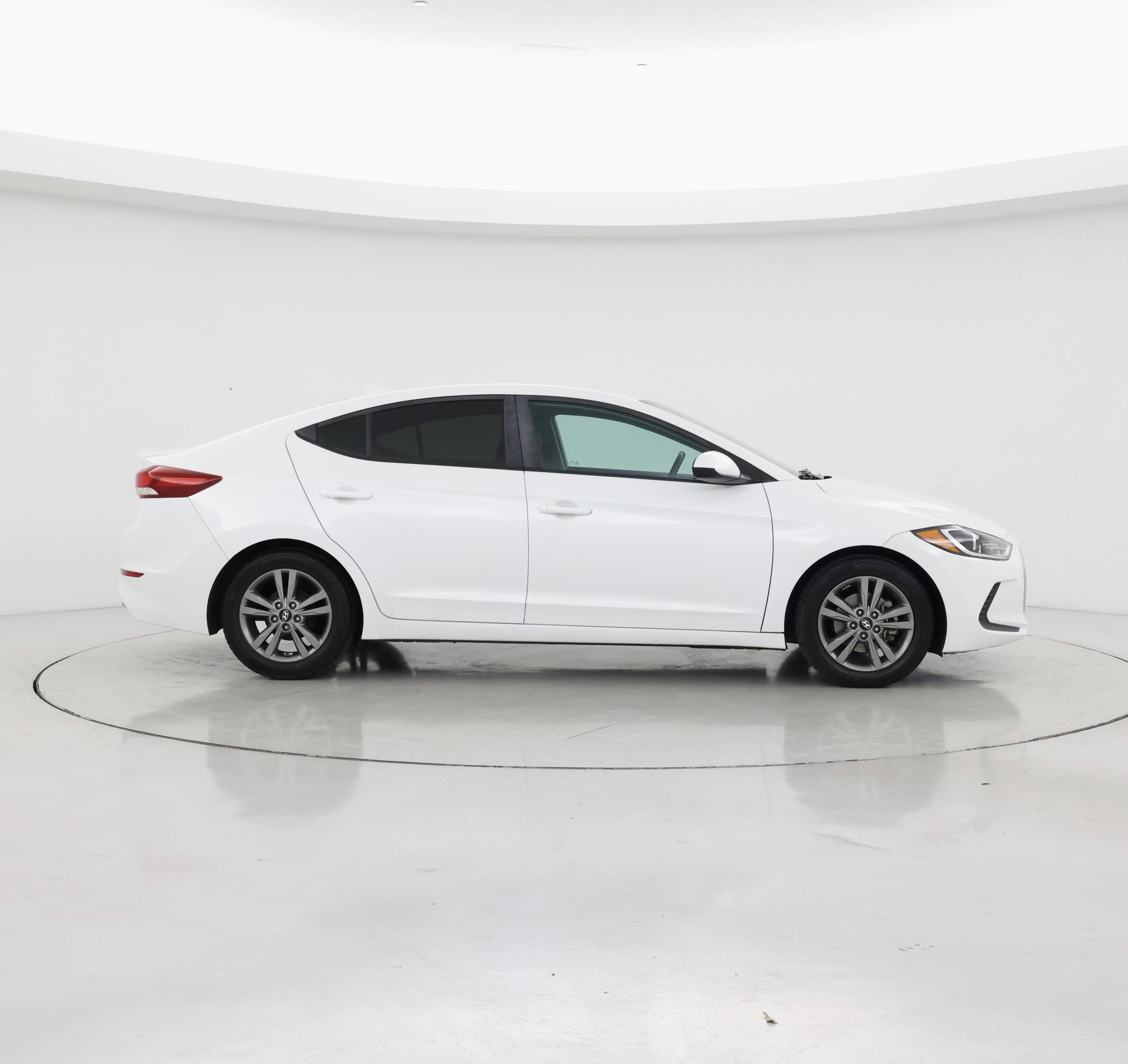 Thumbnail: 2017 Hyundai Elantra - 7