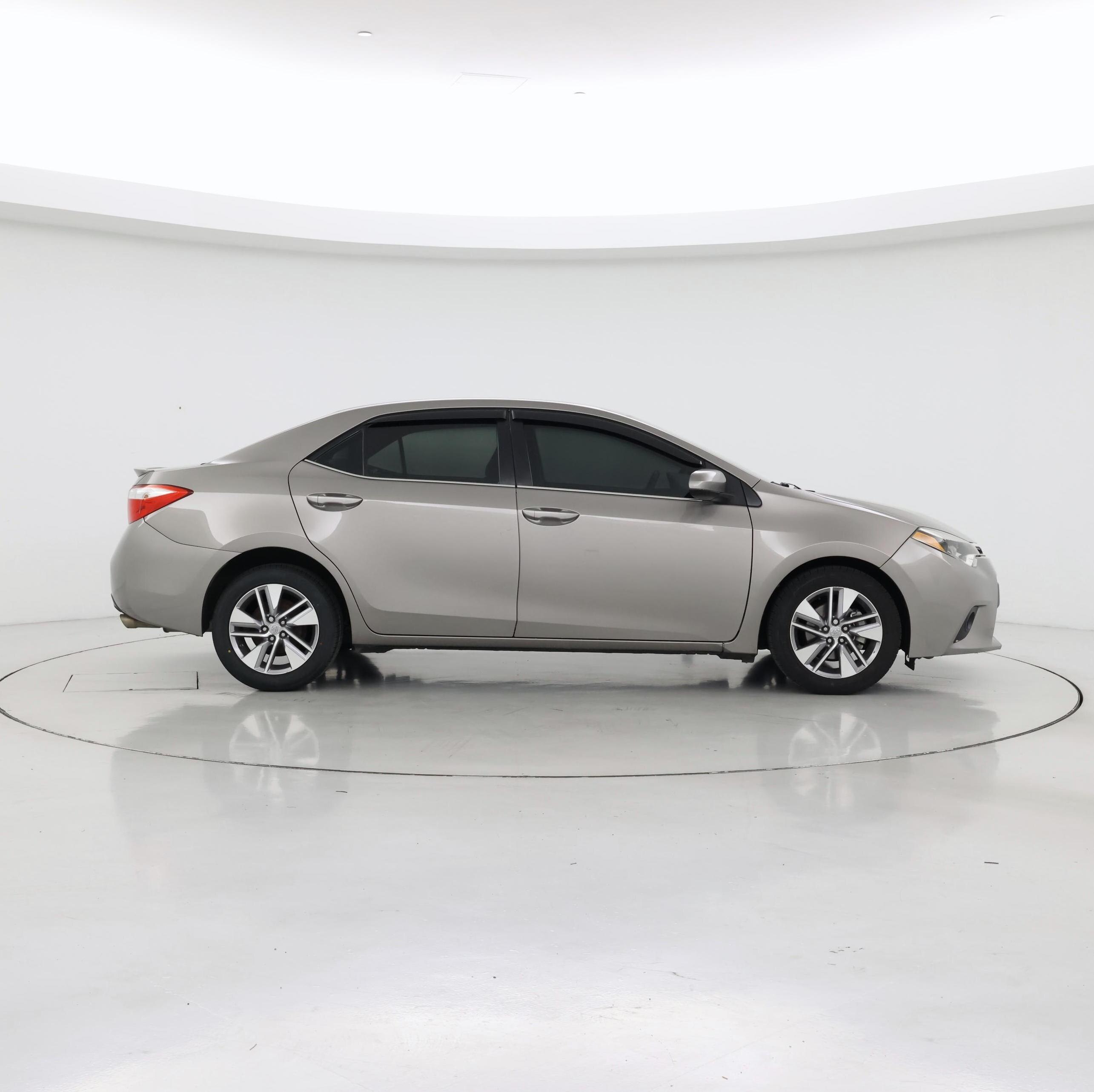 Thumbnail: 2014 Toyota Corolla - 7
