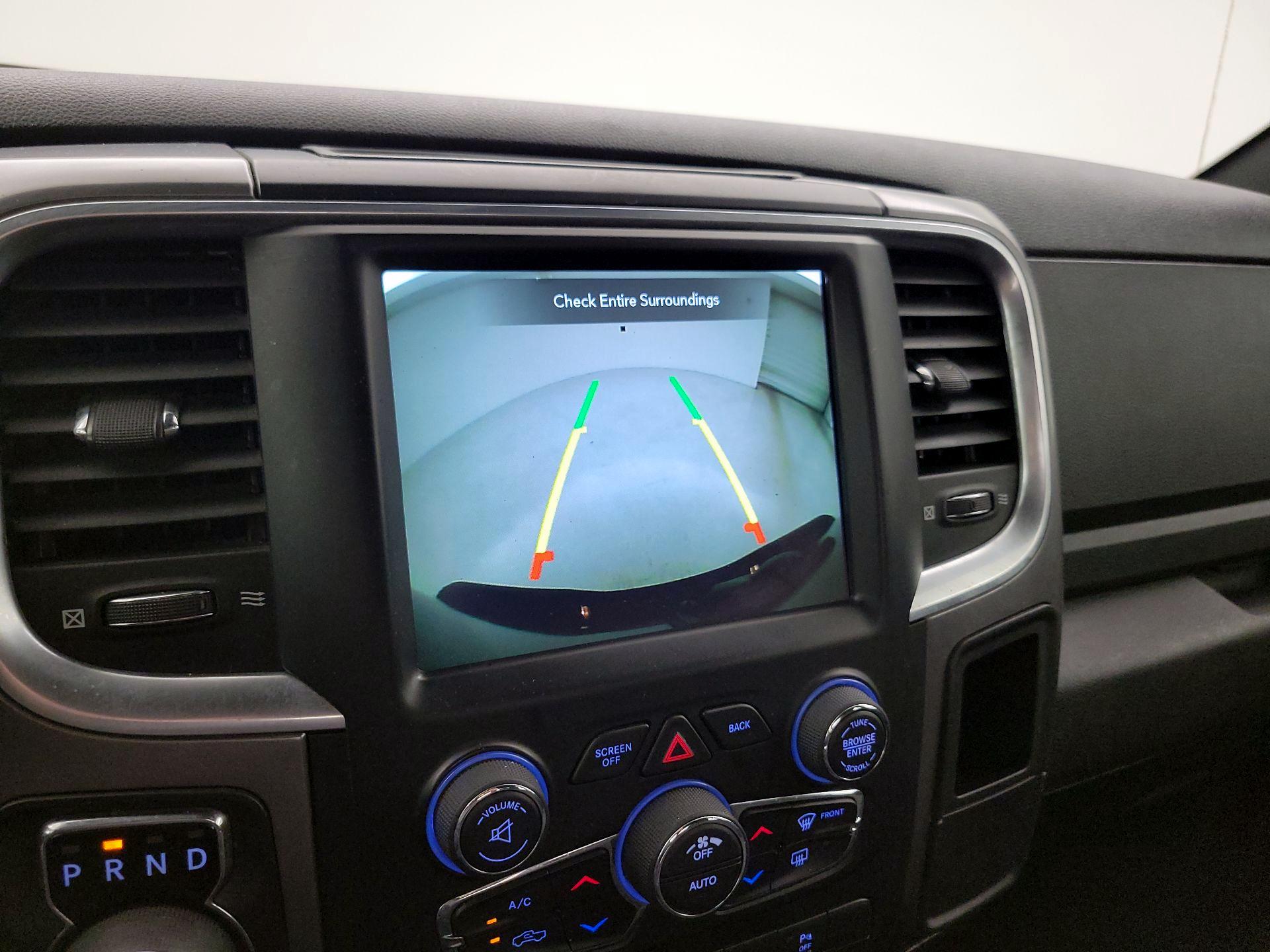 Thumbnail: 2021 RAM 1500 Classic - 14