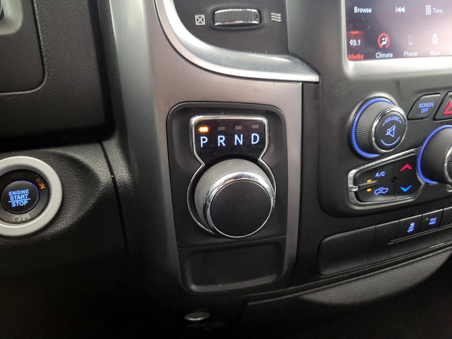Thumbnail: 2021 RAM 1500 Classic - 17