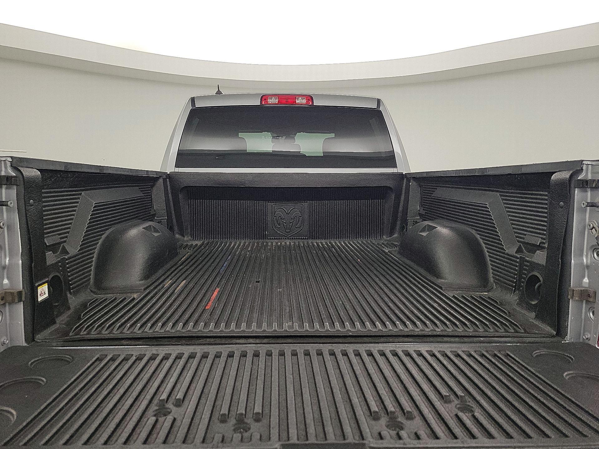 Thumbnail: 2021 RAM 1500 Classic - 20