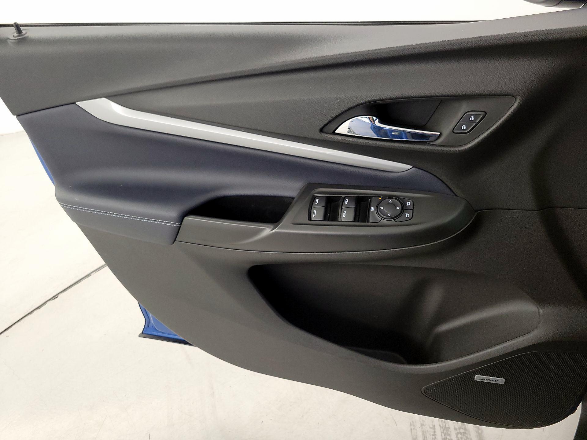 Thumbnail: 2022 Chevrolet Bolt EUV - 12