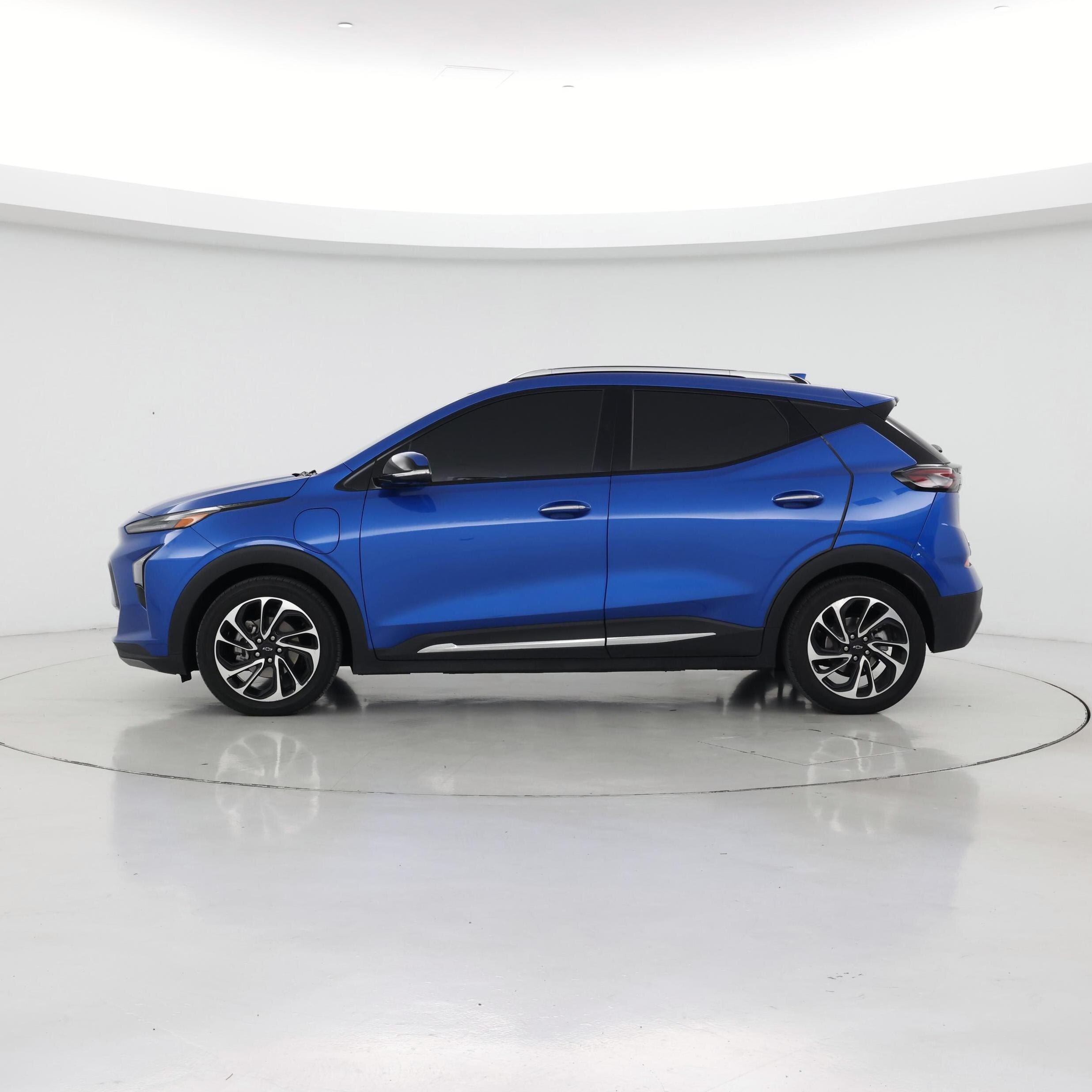 Thumbnail: 2022 Chevrolet Bolt EUV - 3
