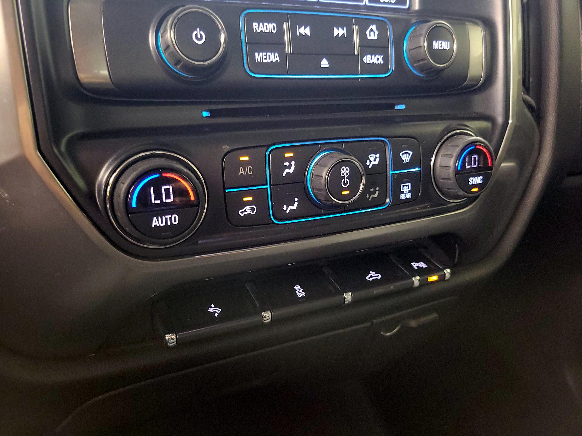 Thumbnail: 2018 Chevrolet Silverado 1500 - 16