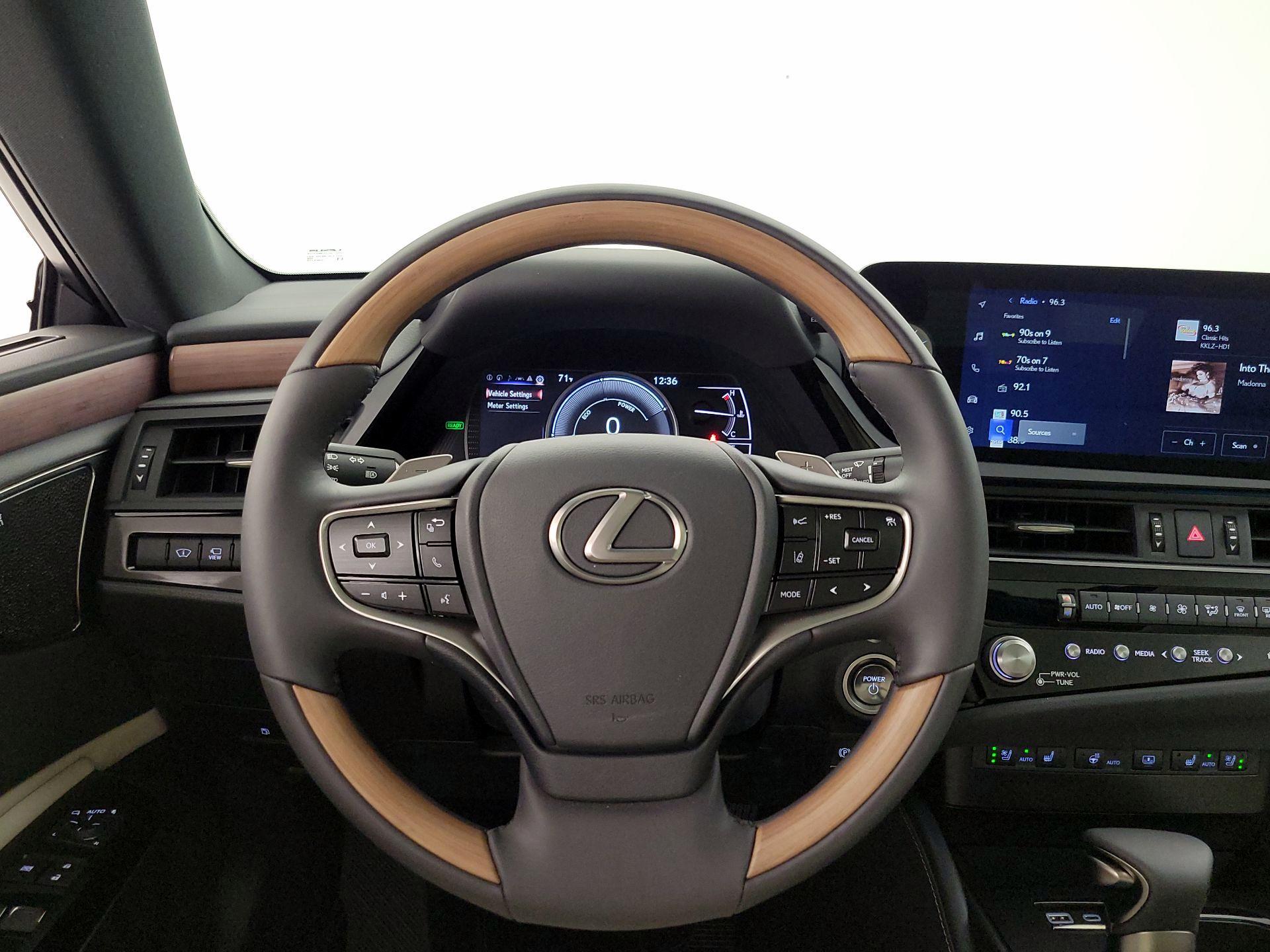 Thumbnail: 2024 Lexus ES - 10