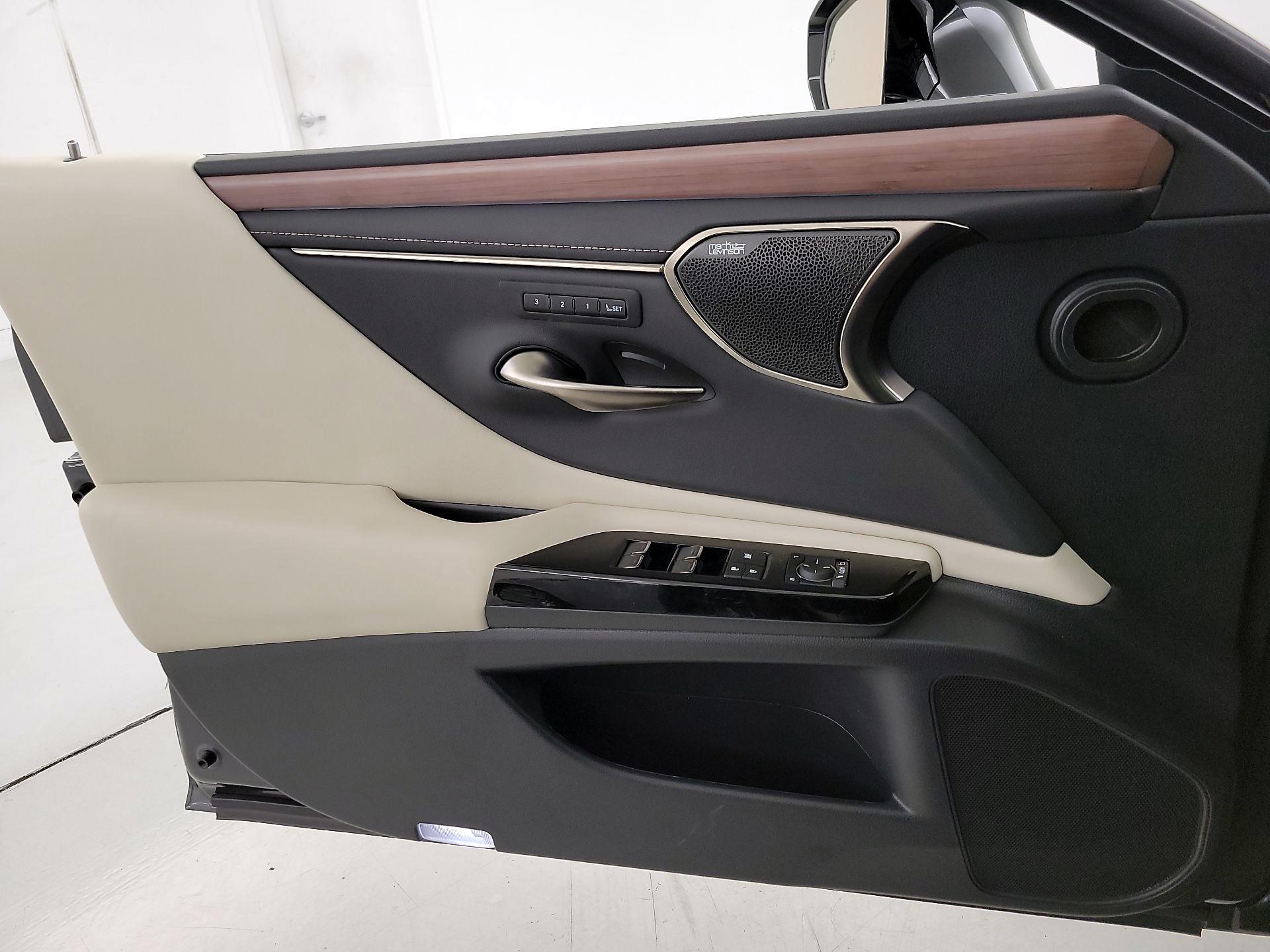 Thumbnail: 2024 Lexus ES - 12