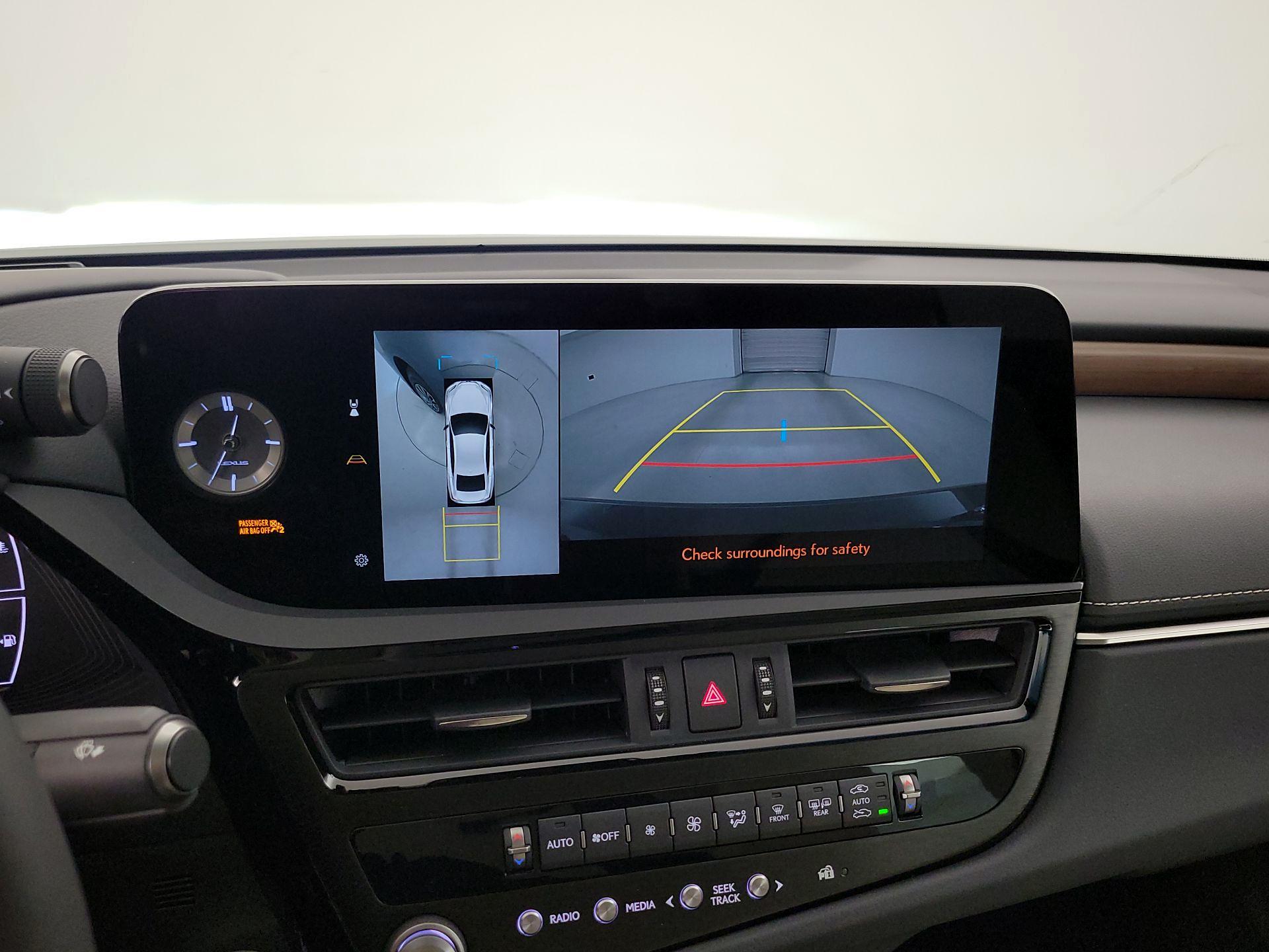 Thumbnail: 2024 Lexus ES - 14