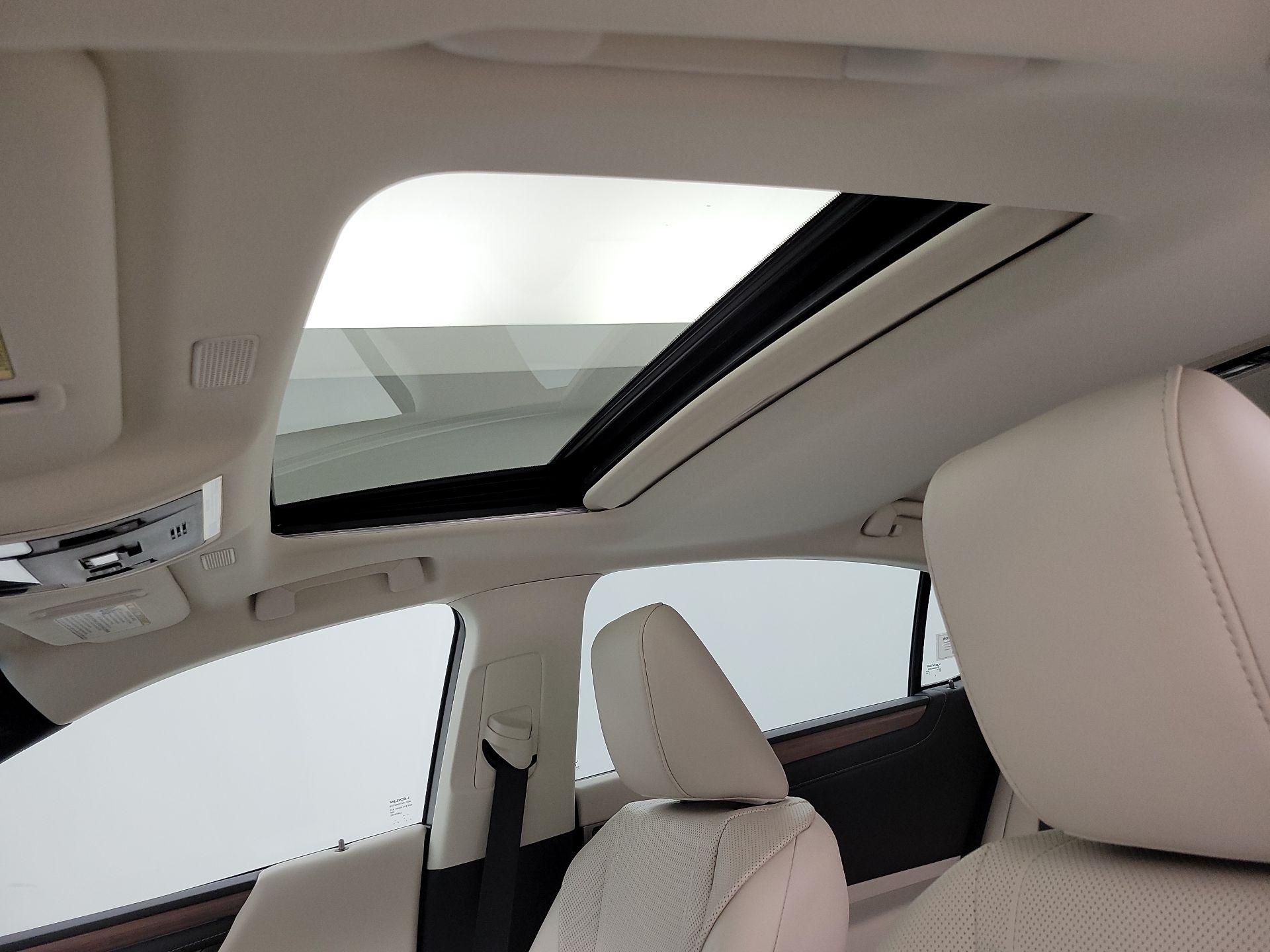 Thumbnail: 2024 Lexus ES - 19