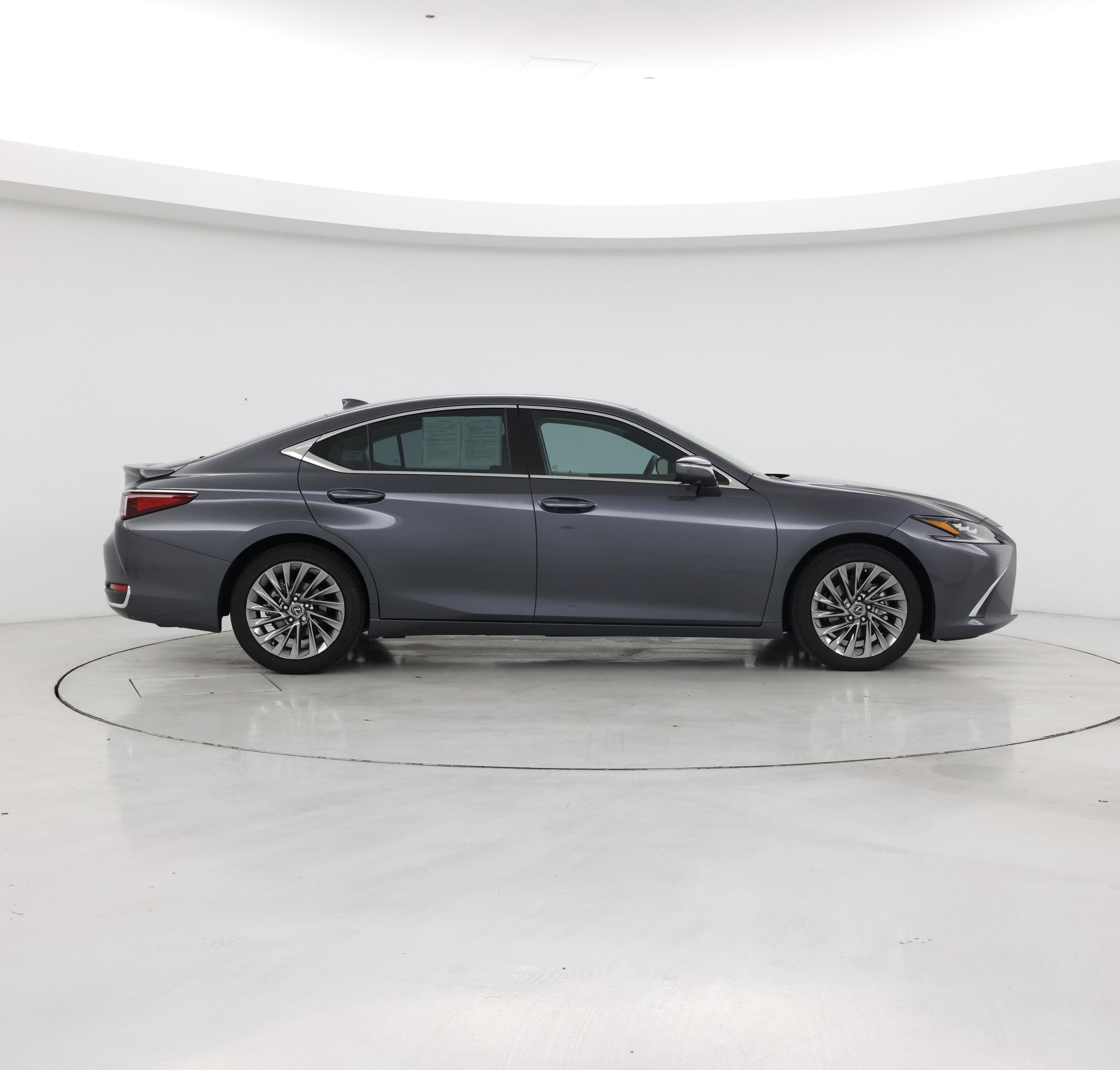 Thumbnail: 2024 Lexus ES - 7