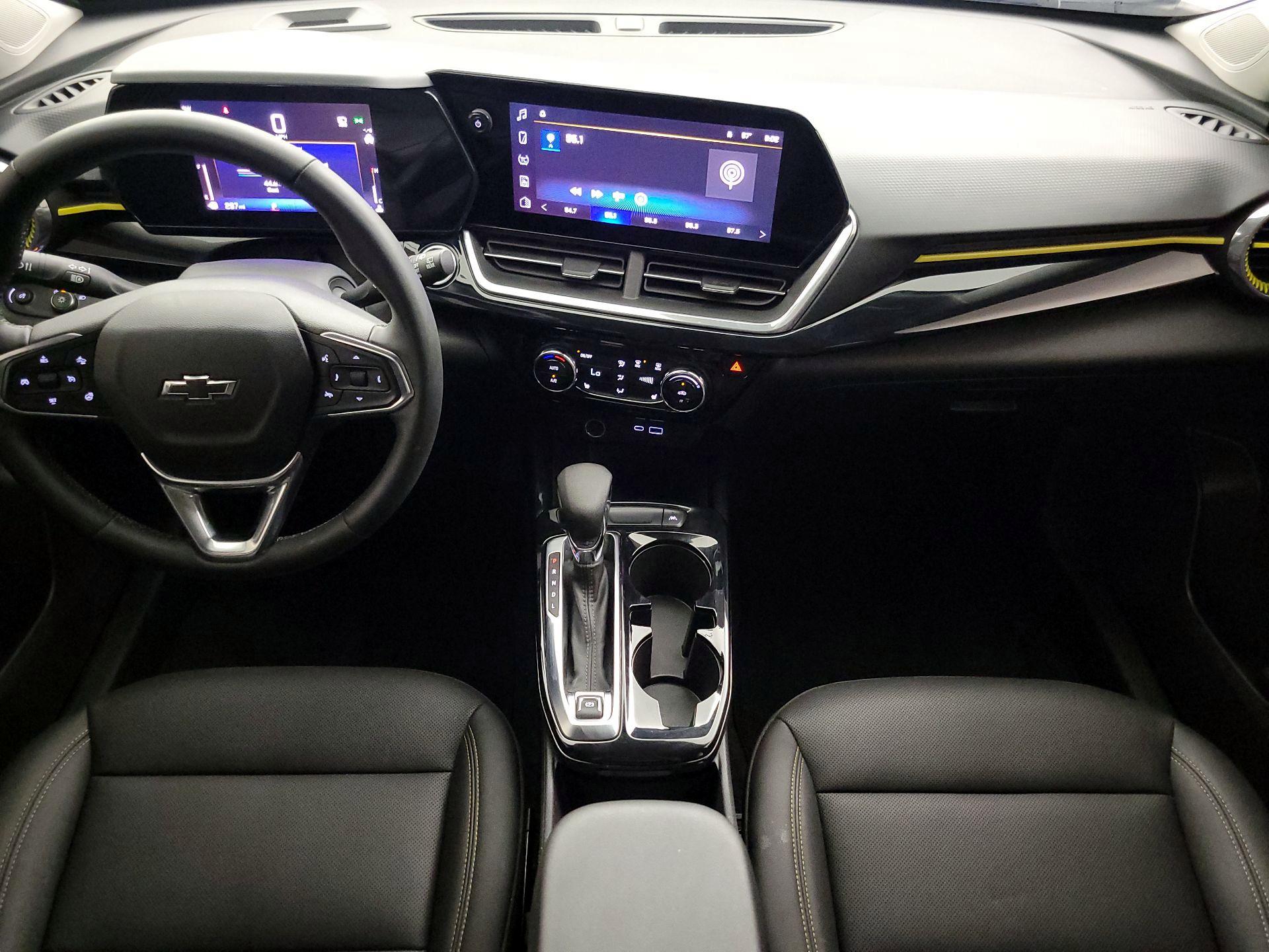 Thumbnail: 2024 Chevrolet Trax - 9