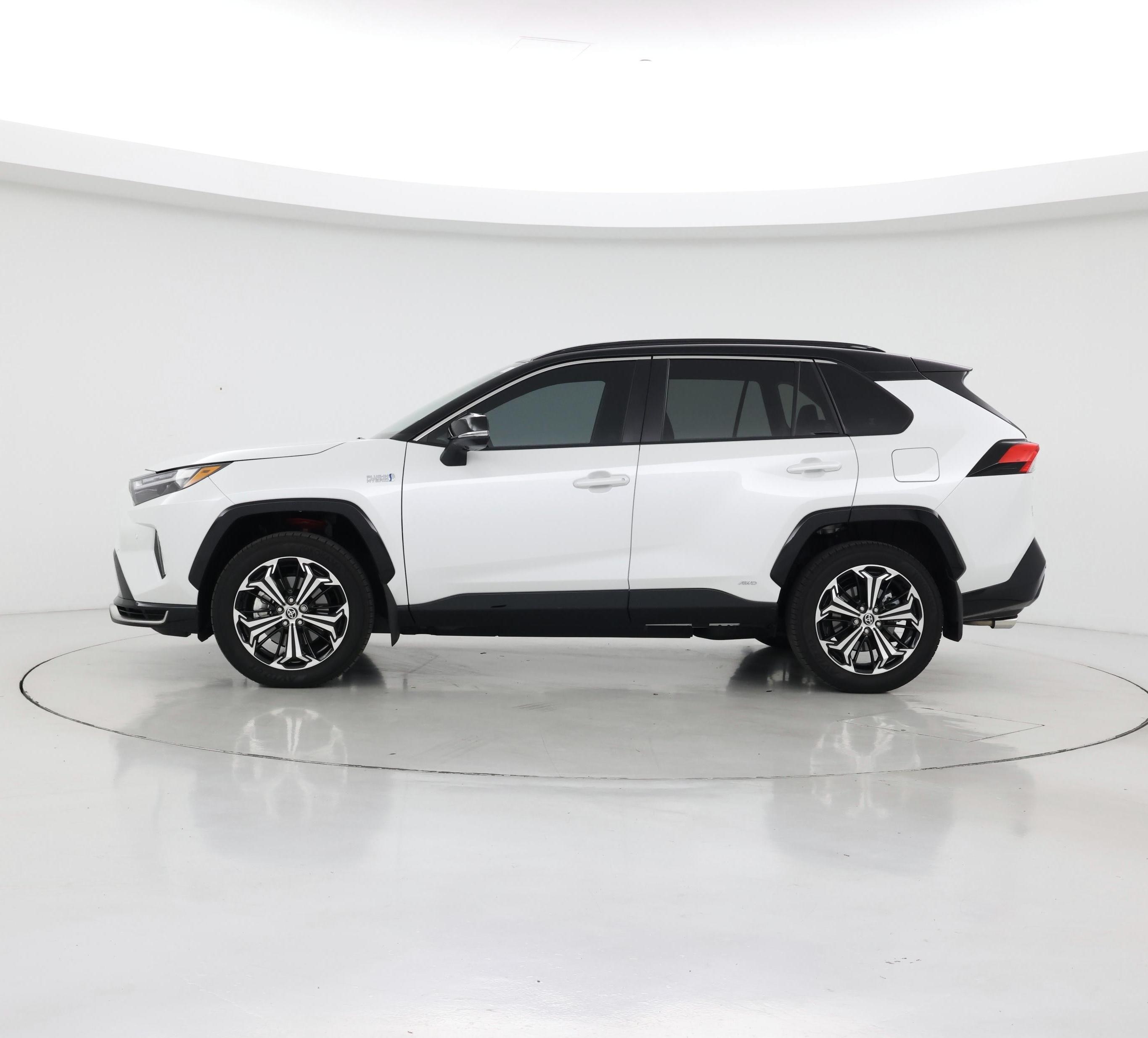 Thumbnail: 2024 Toyota RAV4 - 3