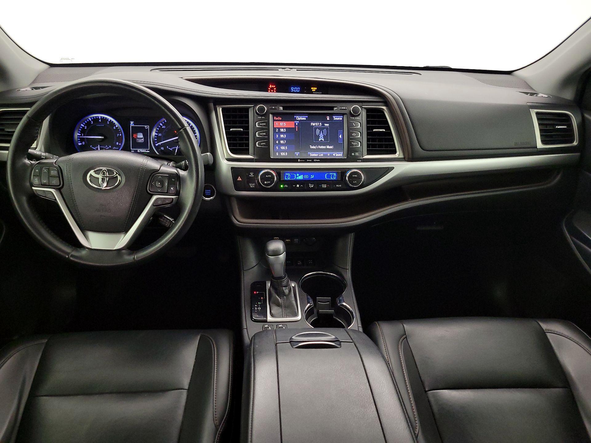 Thumbnail: 2019 Toyota Highlander - 9
